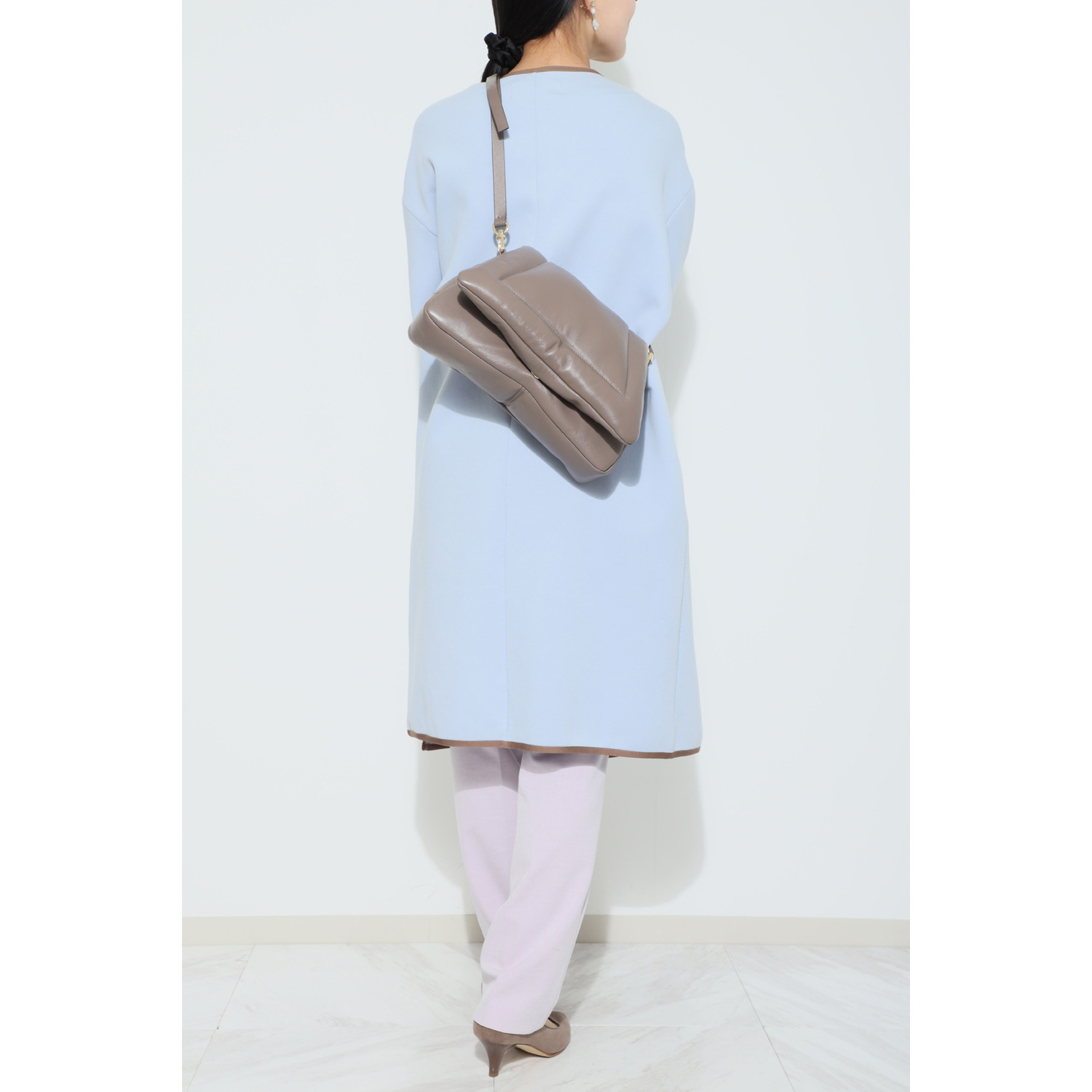 アニタ・ビラルディ イタリア製 ラムレザー ショルダーストラップ付 ワンハンドルバッグ