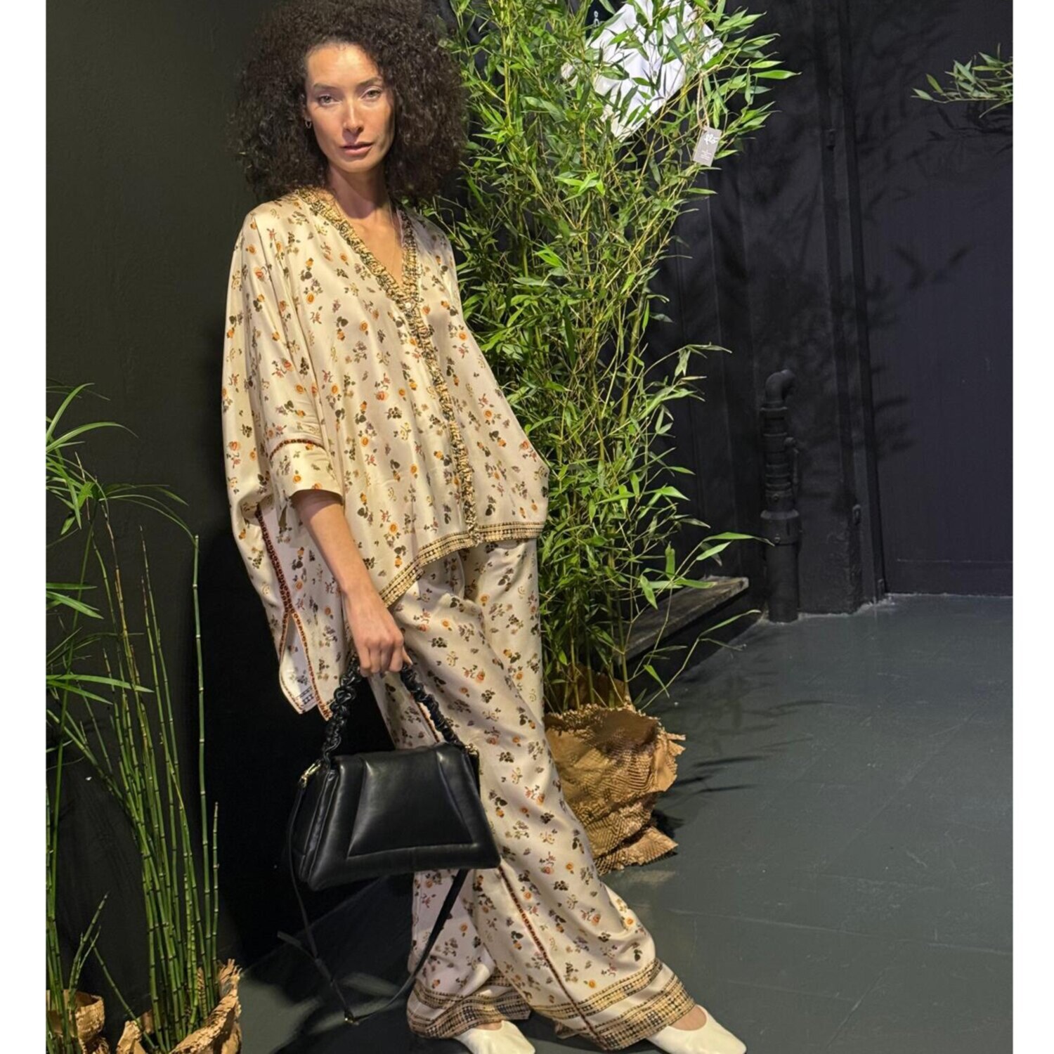 アニタ・ビラルディ イタリア製 ラムレザー ショルダーストラップ付 ワンハンドルバッグ