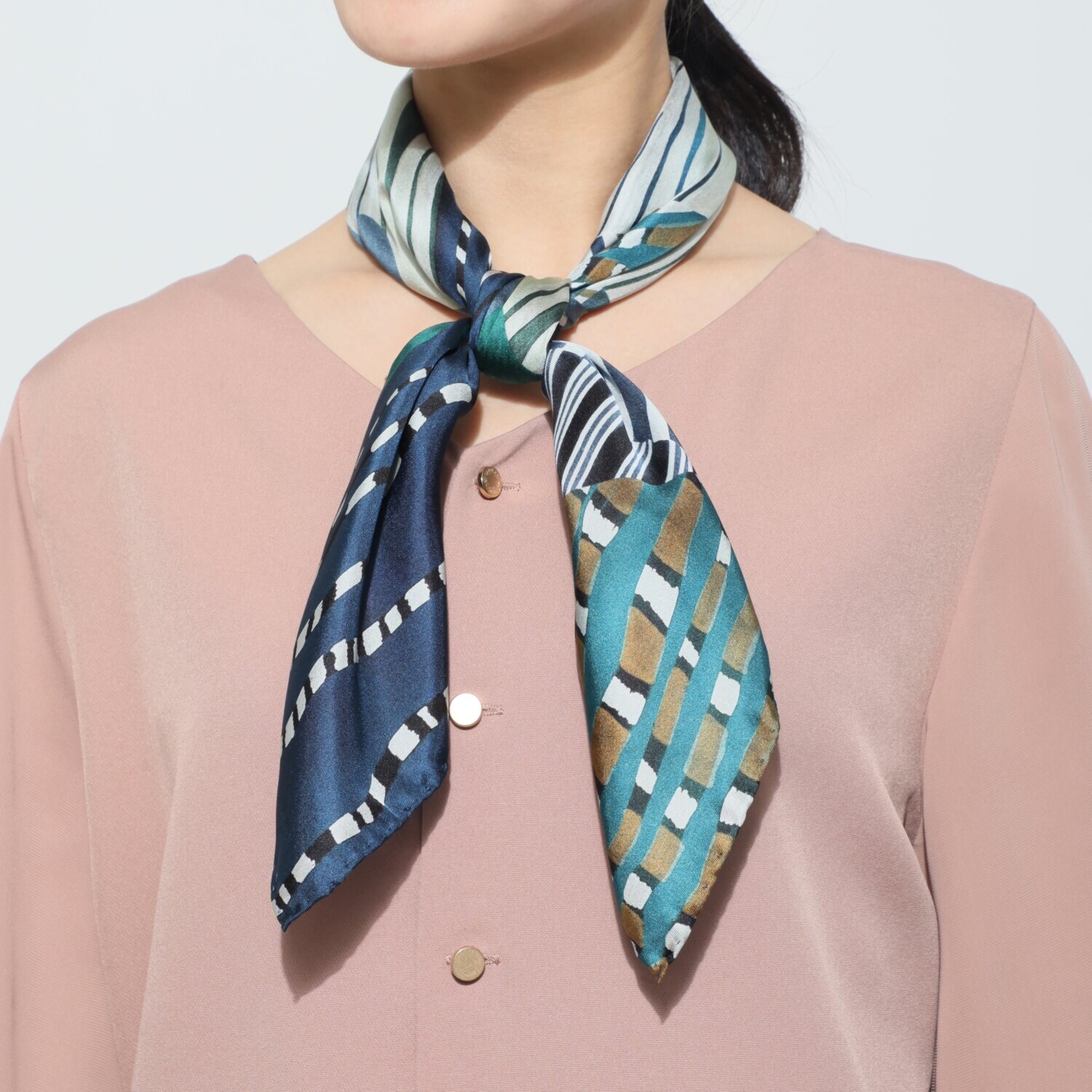 バルビエリ イタリア製 シルク１００％スカーフ