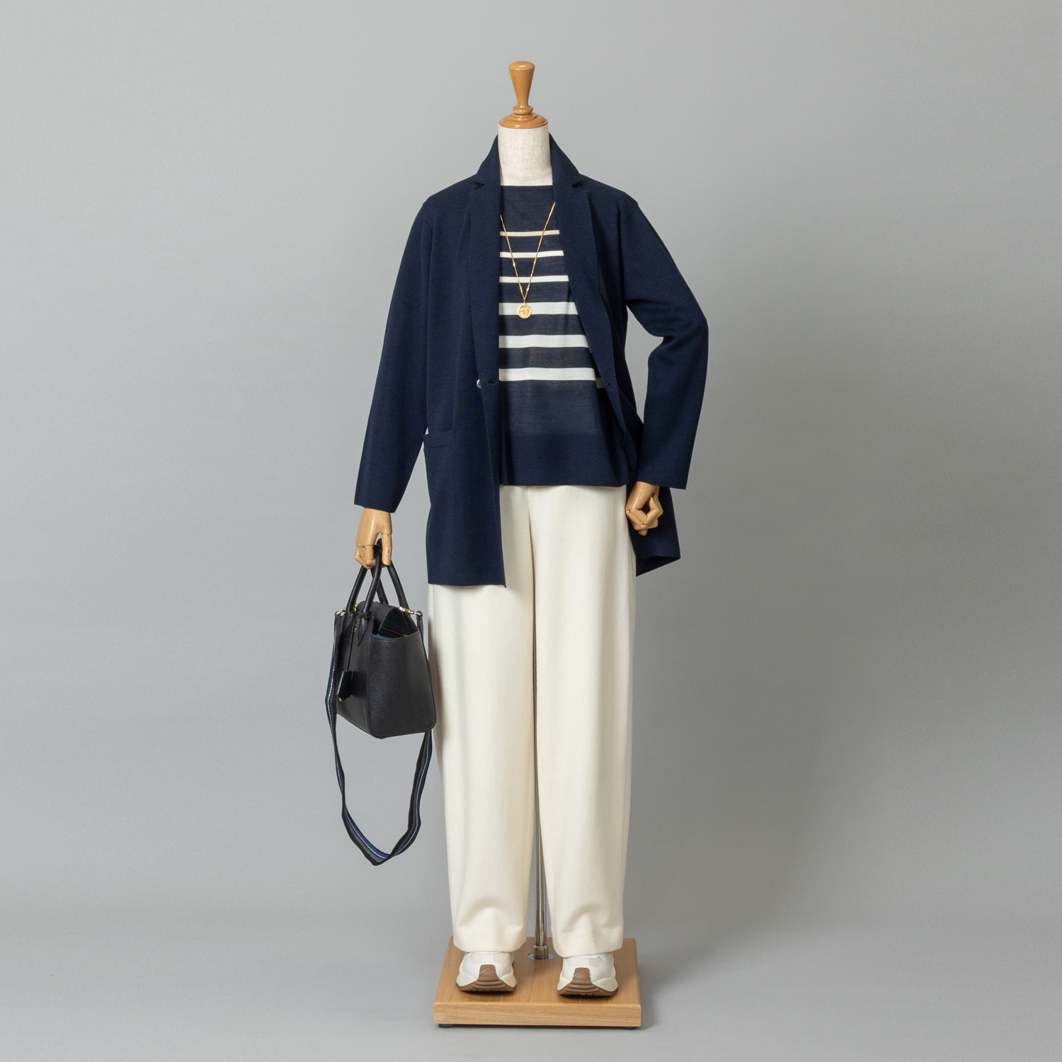 アズイズ　ビーマイセルフ バイ　ネイチャーズ ウールシルク ボーダー柄プルオーバー