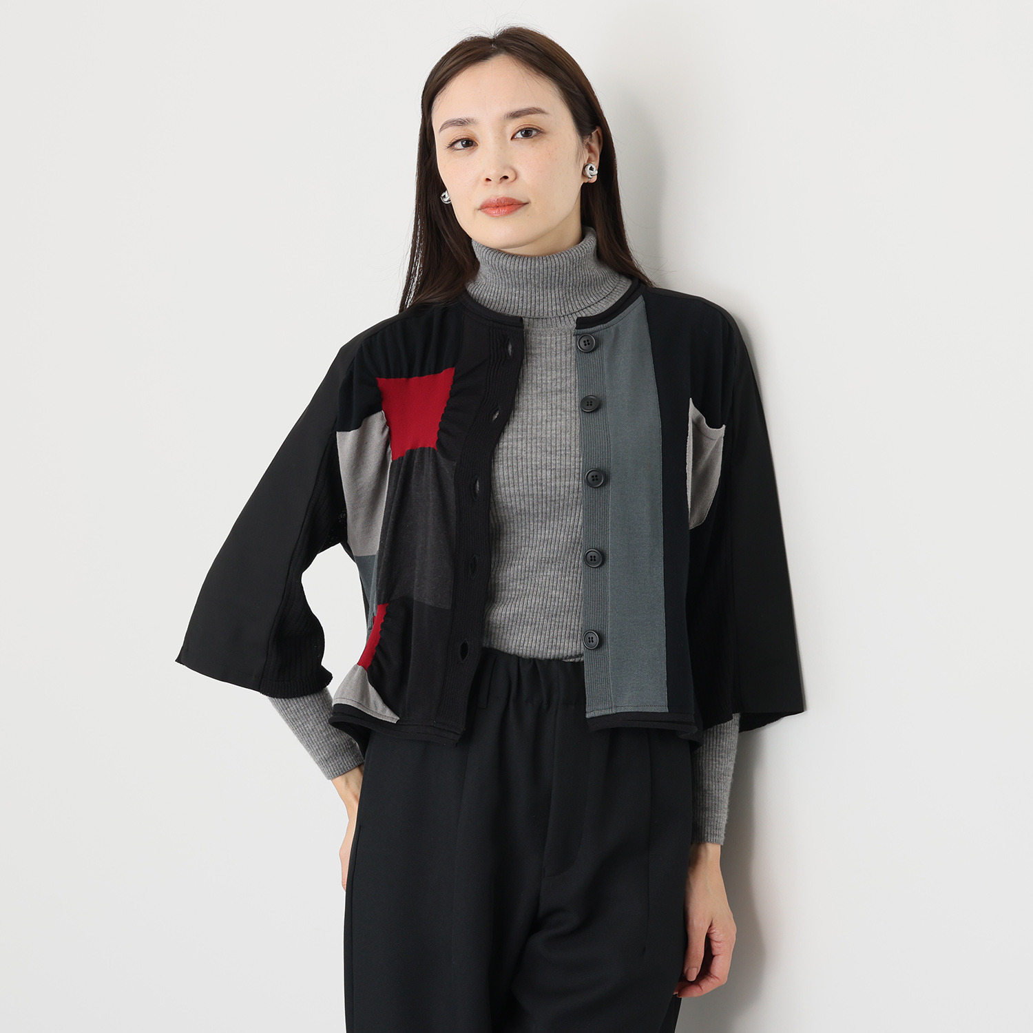 ヨシヨシ 異素材使い インターシャ編 ボレロ風 デザインカーディガン
