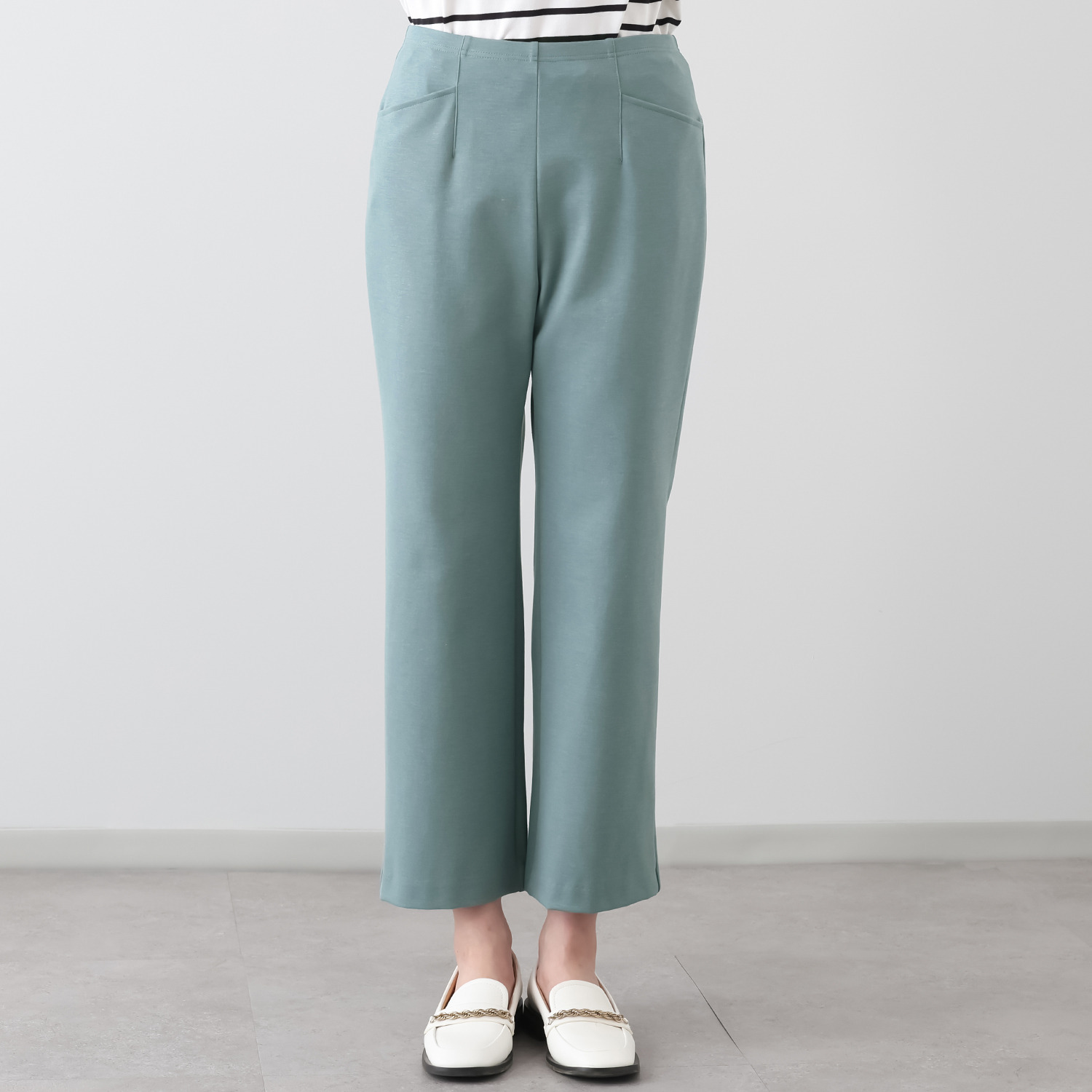 上質ごこち 吸湿発熱 プレミアム雅山（Ｒ） セミフレアーパンツ ＜股下６４ｃｍ＞