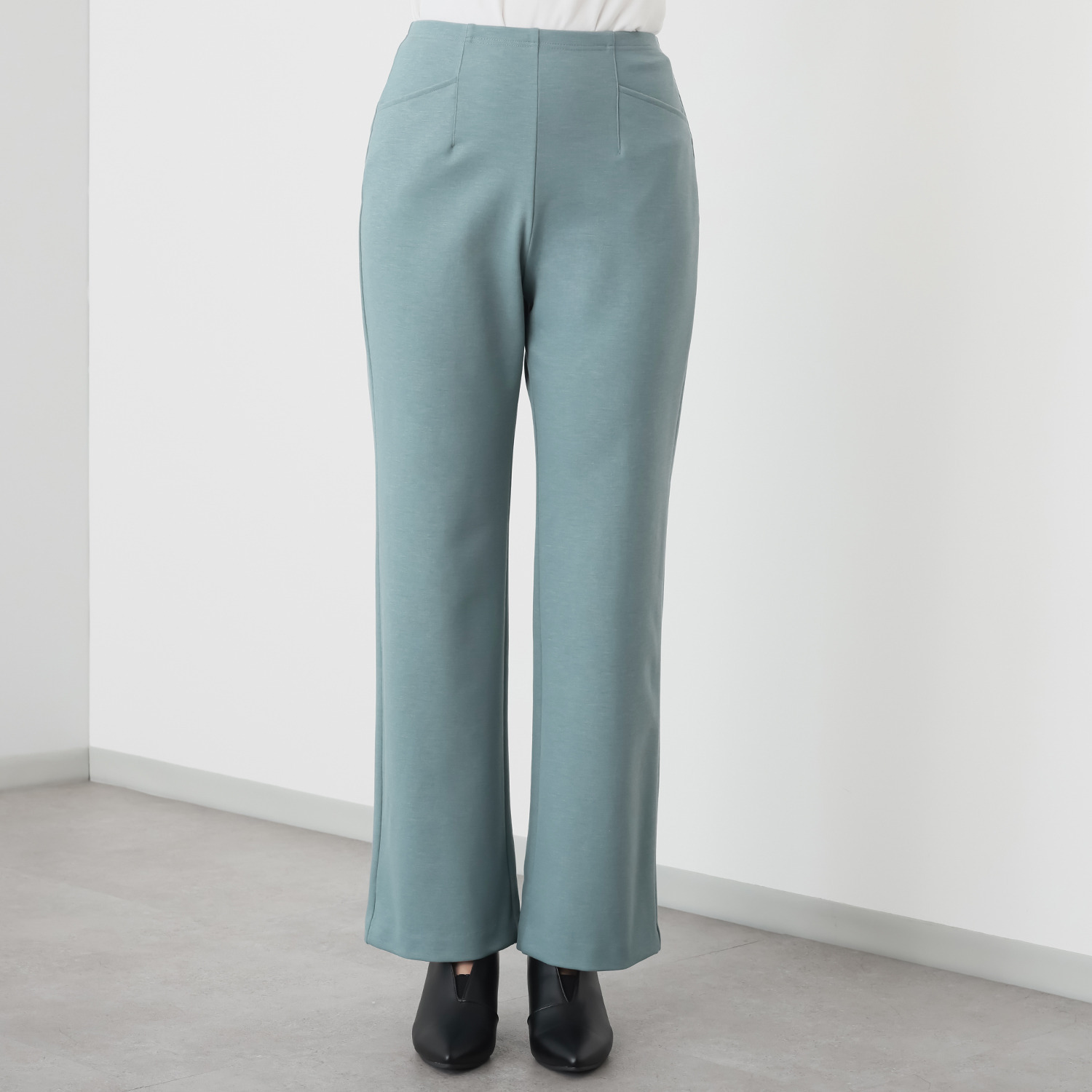 上質ごこち 吸湿発熱 プレミアム雅山（Ｒ） セミフレアーパンツ ＜股下７２ｃｍ＞