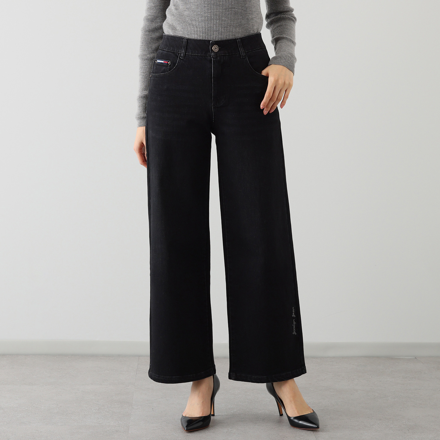 ダジュール 刺しゅうデザイン デニムパンツ