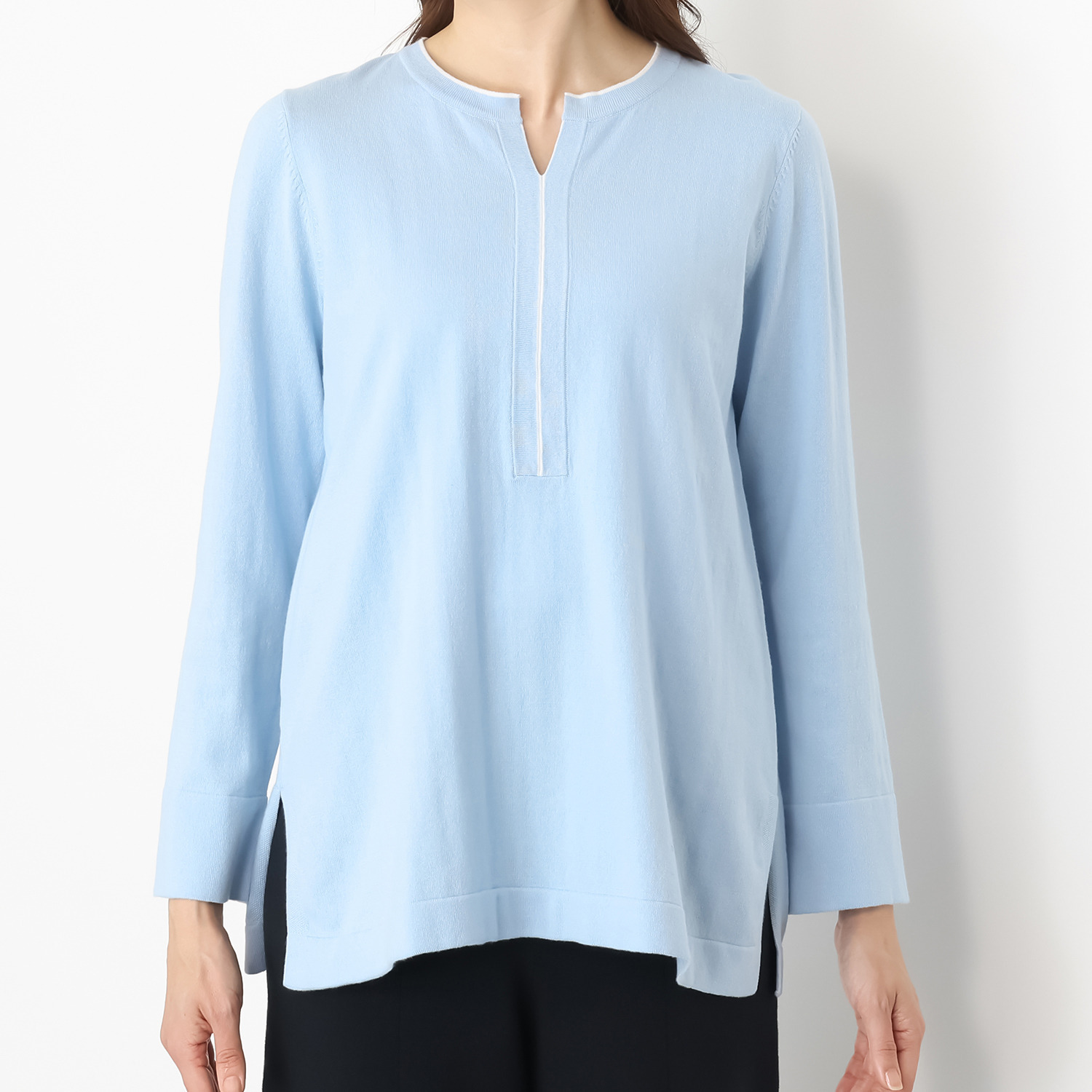 スピンブルー イタリアＭＴＢ社製 エーゲ海コットン混 キーネック配色アクセント ニットプルオーバー