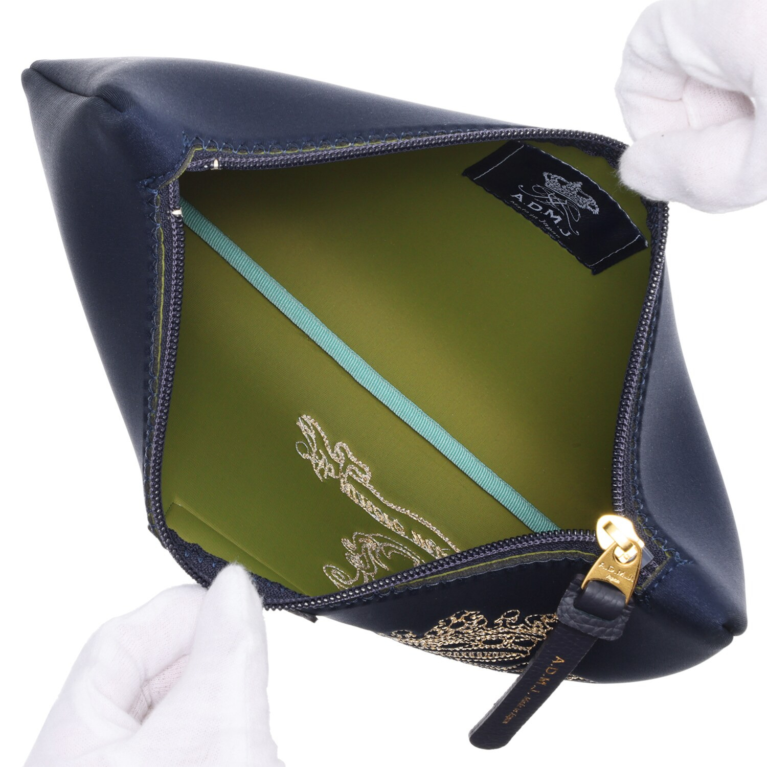 エーディーエムジェイ マジックライト（Ｒ） マーキス刺しゅう ポーチ大小２点セット