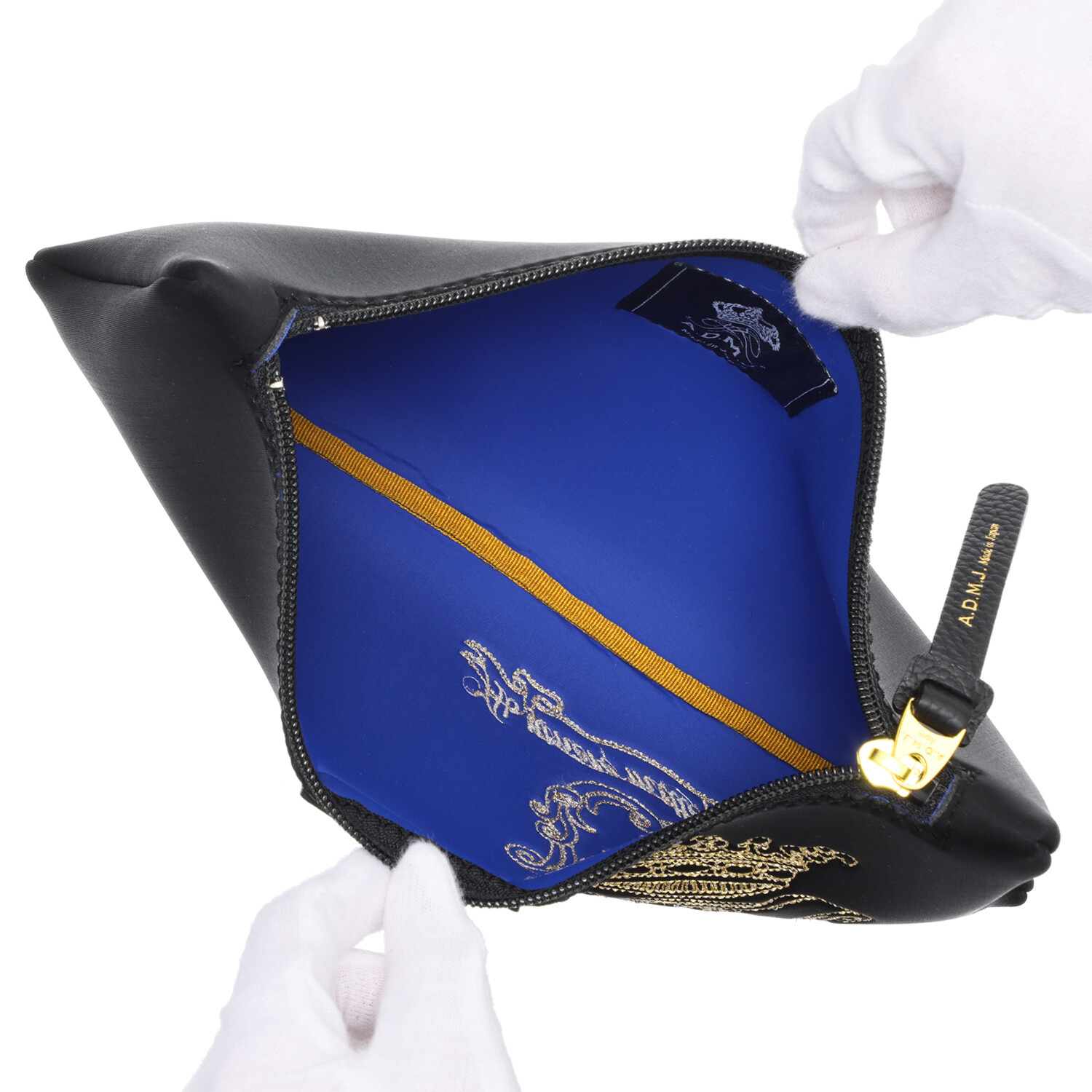 エーディーエムジェイ マジックライト（Ｒ） マーキス刺しゅう ポーチ大小２点セット