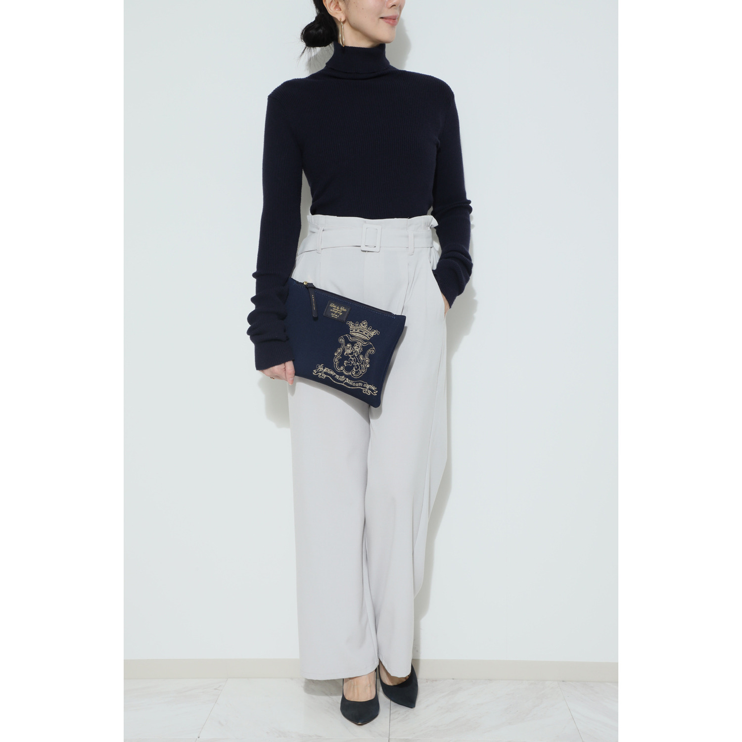 エーディーエムジェイ マジックライト（Ｒ） マーキス刺しゅう ポーチ大小２点セット