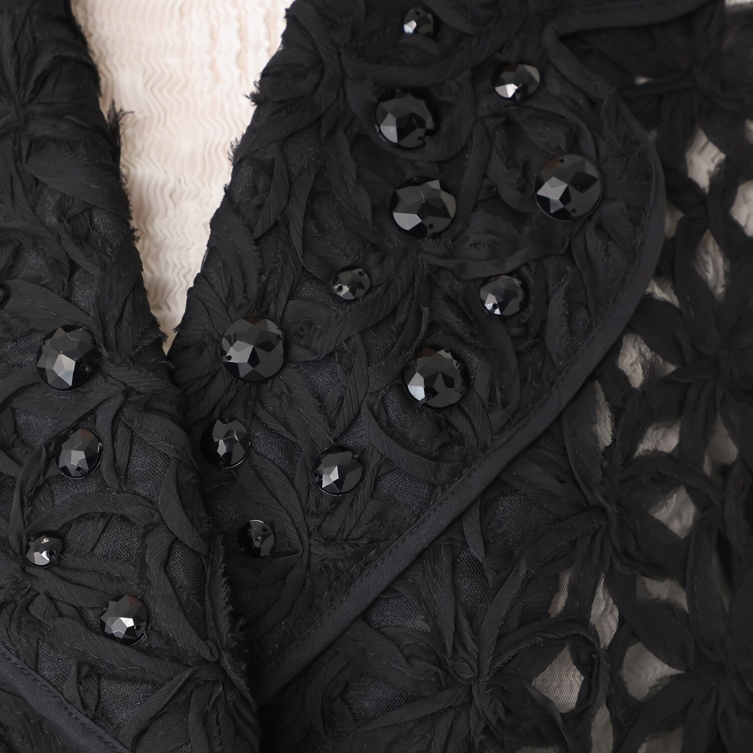 ノコ　クチュール 刺しゅうレース モティーフ加工 コート