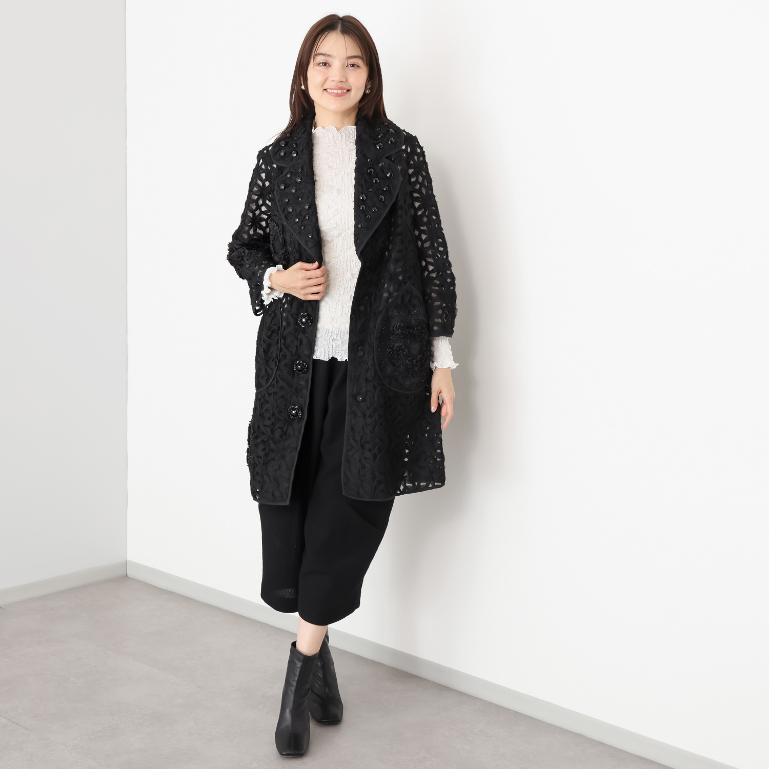 ノコ　クチュール 刺しゅうレース モティーフ加工 コート