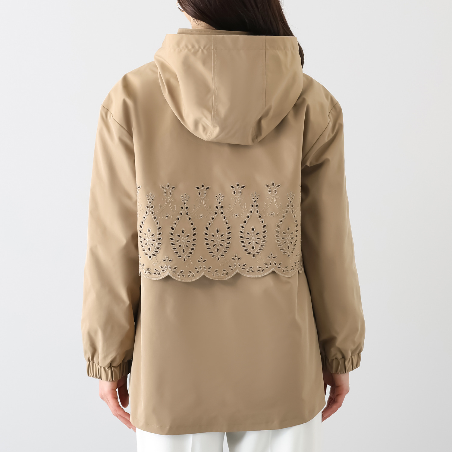 メルヴェイユ　ヴァント はっ水・軽量・ＵＶカット スカラップ刺しゅう ブルゾン