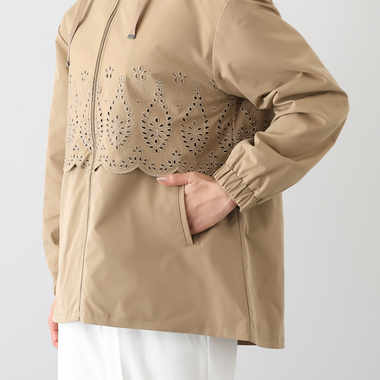 メルヴェイユ　ヴァント はっ水・軽量・ＵＶカット スカラップ刺しゅう ブルゾン