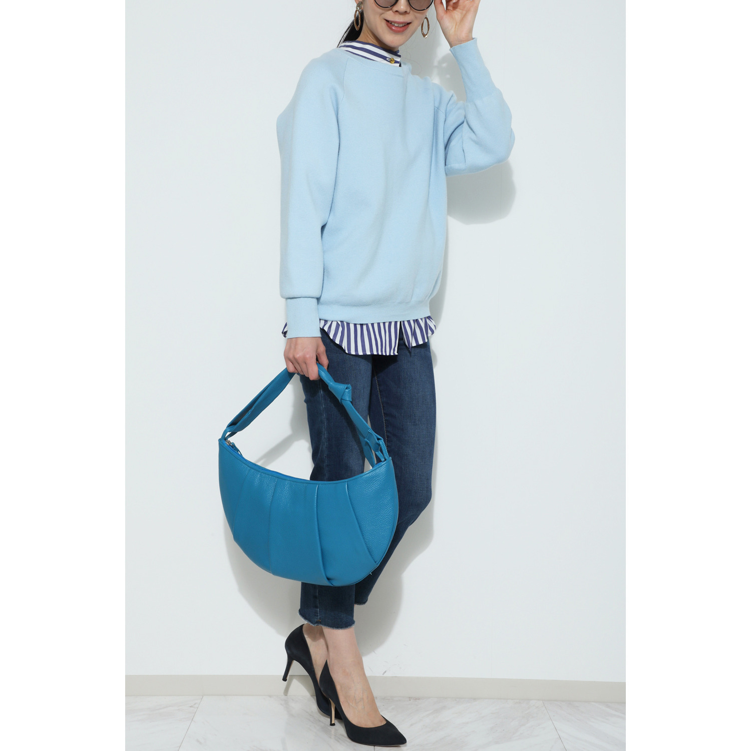 タマミ　ワタナベ 牛革 ショルダーバッグ “クロワッサン　ムー”