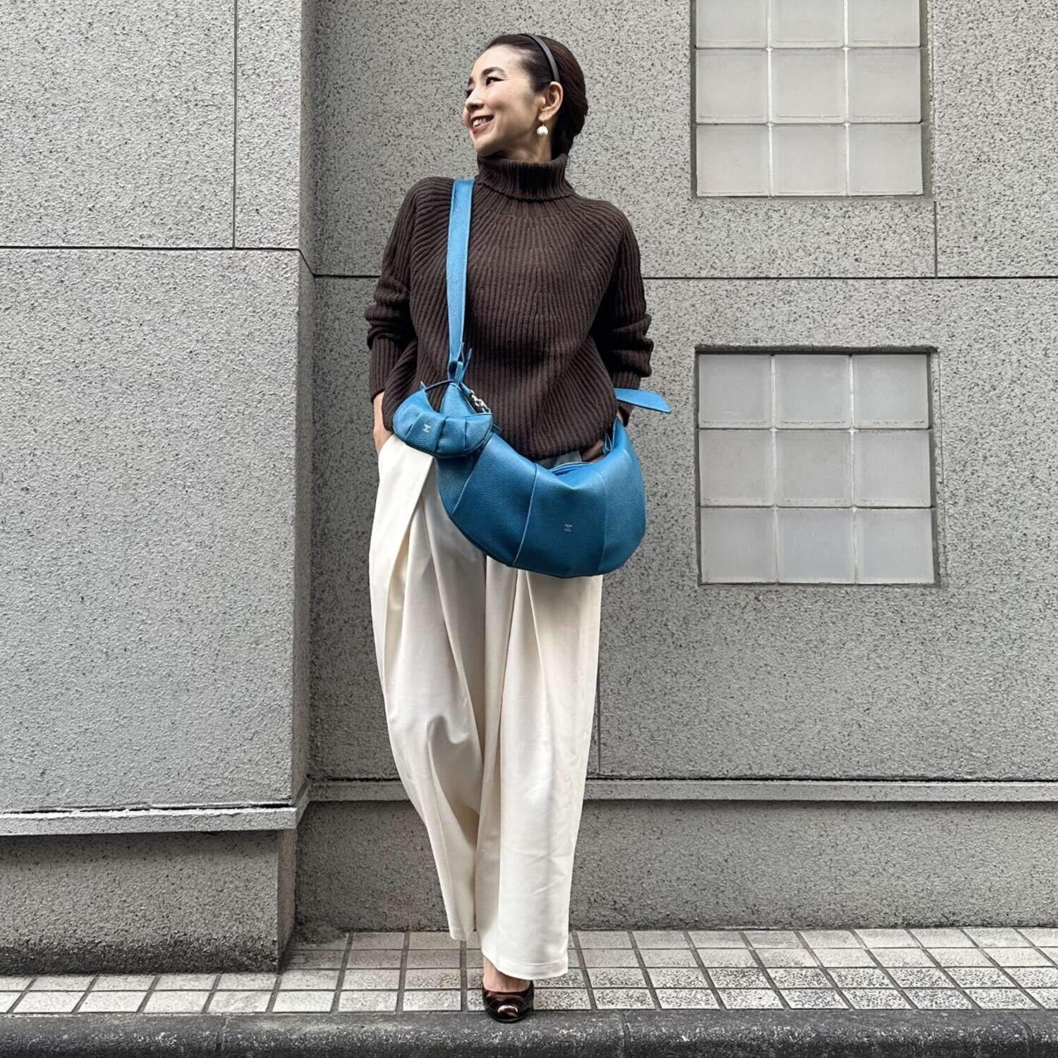 タマミ　ワタナベ 牛革 ショルダーバッグ “クロワッサン　ムー”