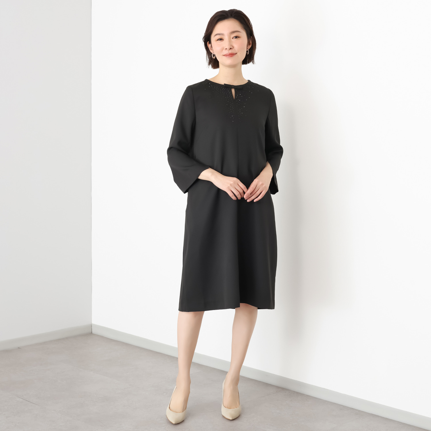 クリス・セリーン 煌めくラインストーン Ａラインワンピース