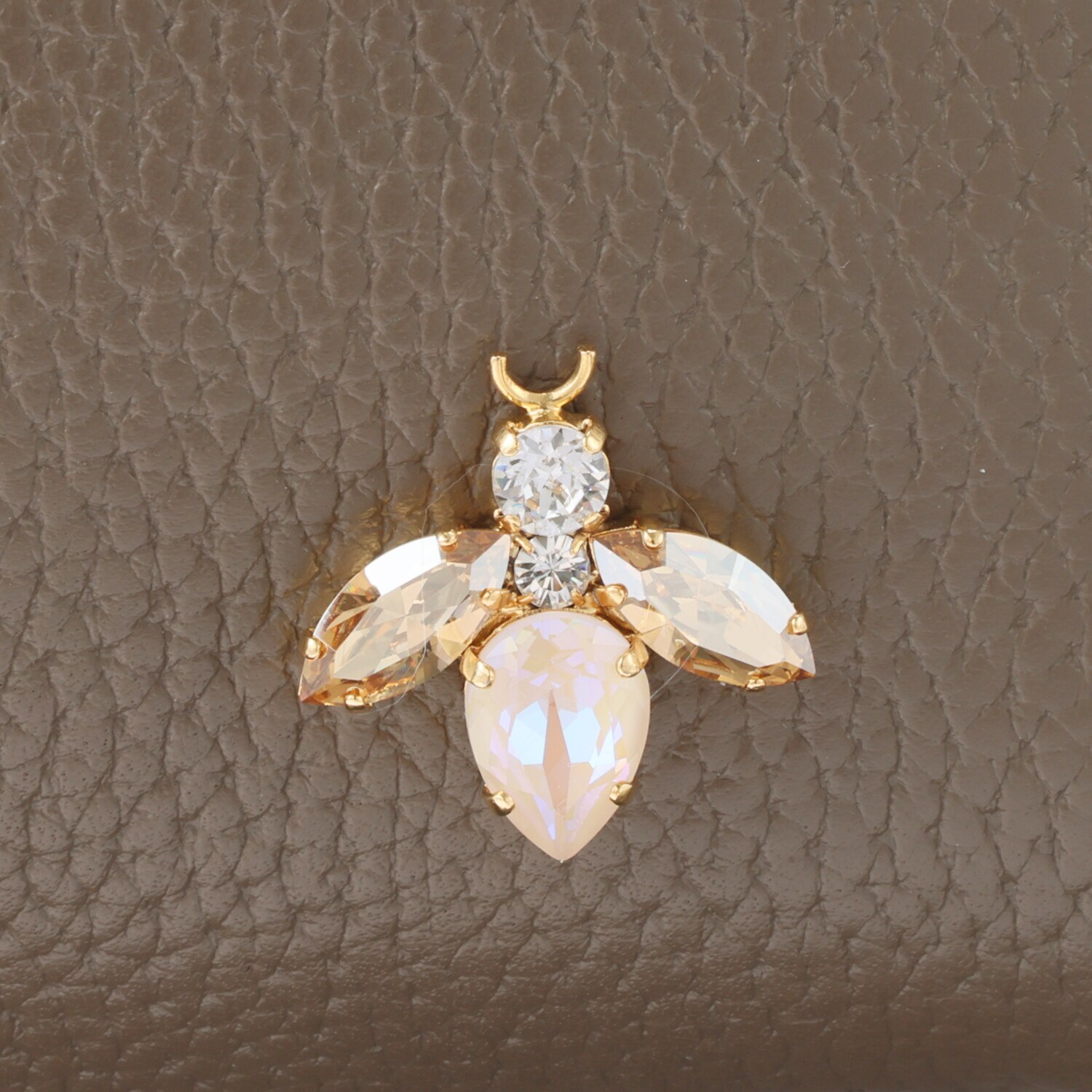 エーディーエムジェイ ショップチャンネル デビュー２０周年記念 ＴＨＥ　ＢＥＥ 牛革シュリンク型押し トートバッグ