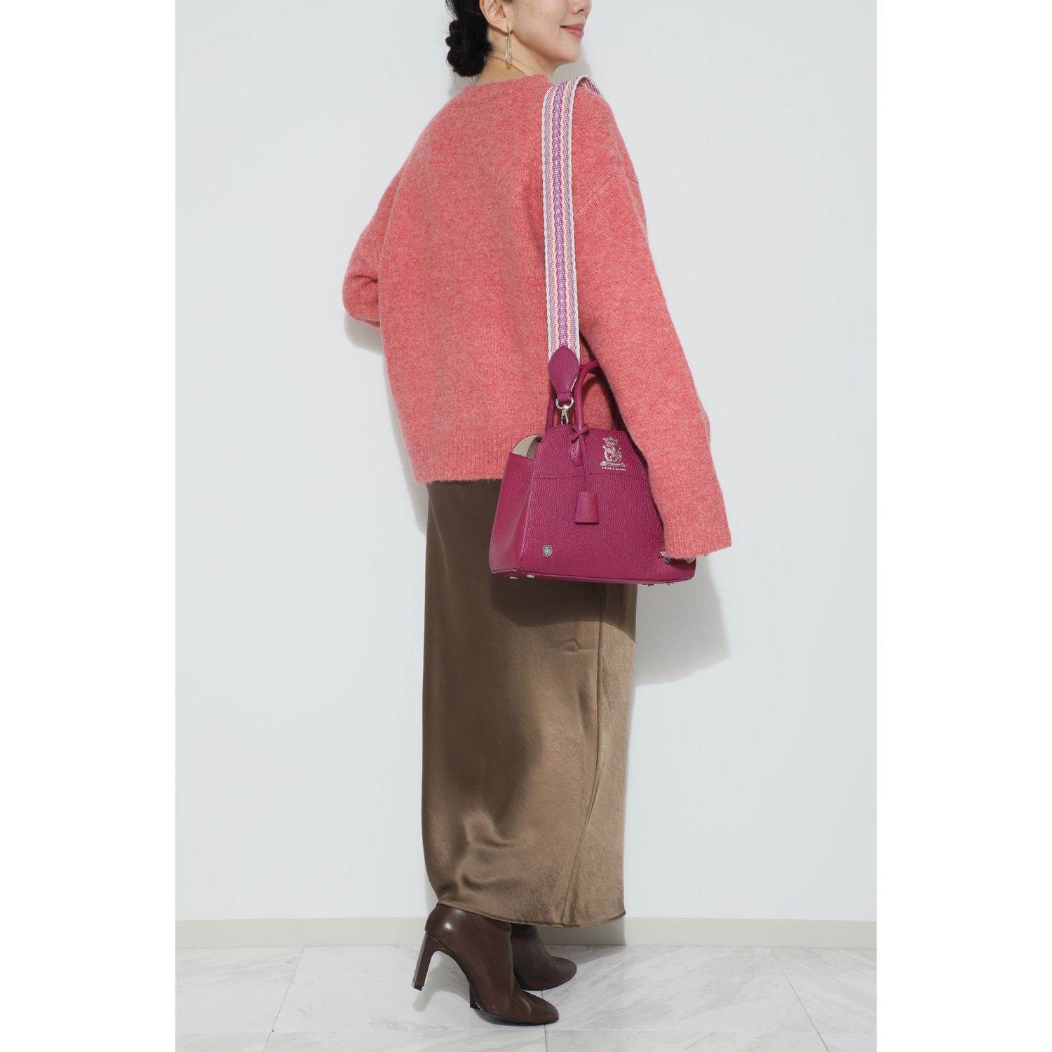 エーディーエムジェイ イタリアンテープ使用 ストラップ