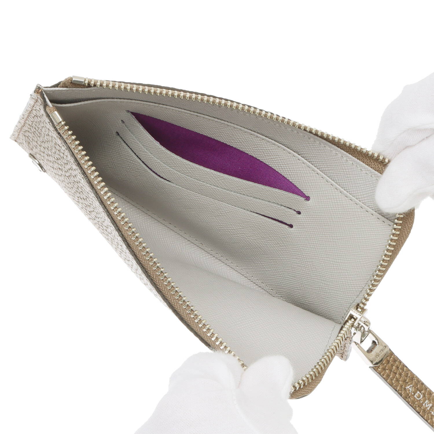 エーディーエムジェイ ＴＨＥ　ＢＥＥ 牛革シュリンク型押し オーガナイザーパース