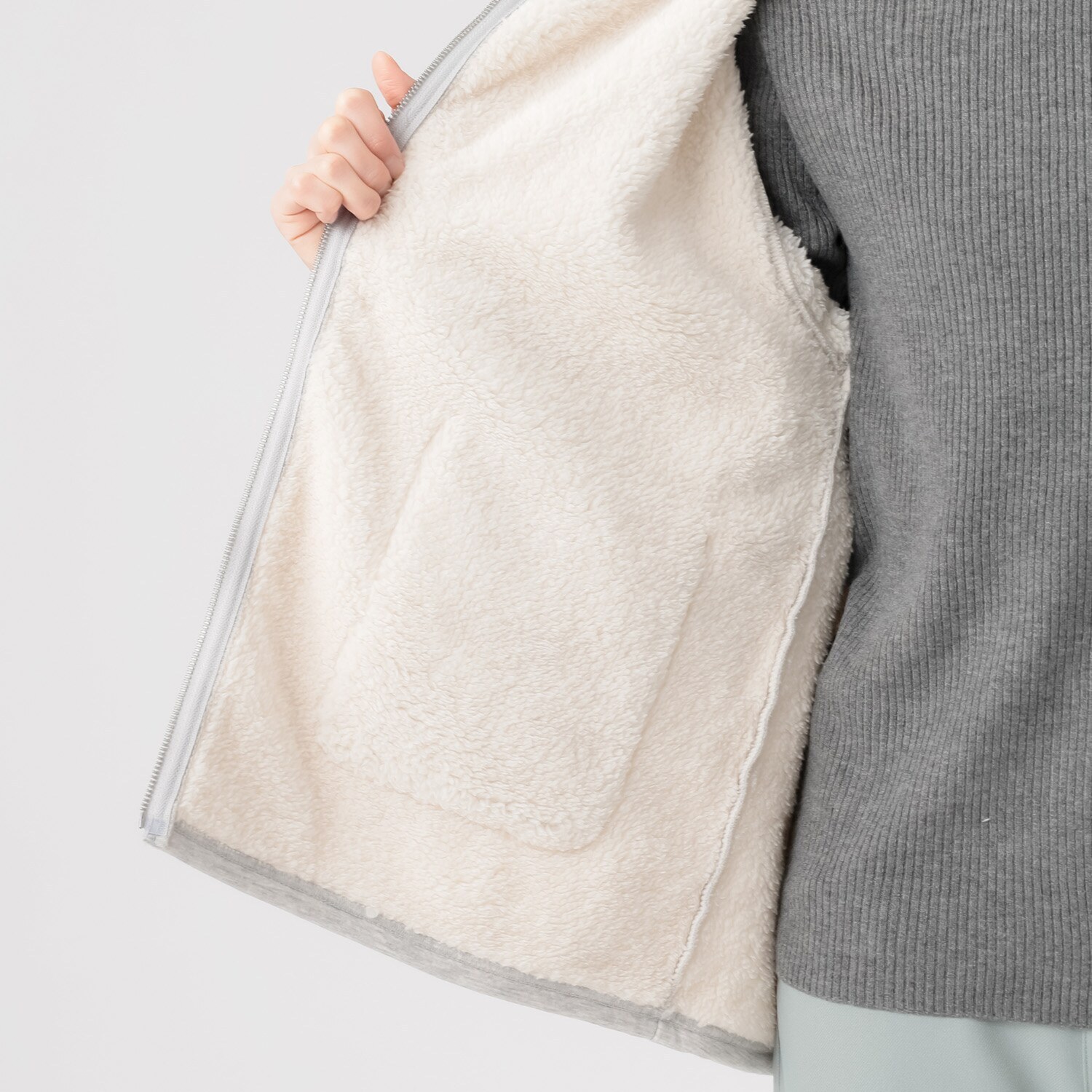 エムエムオー 風を通しにくい あったか裏ボア フード付アウター