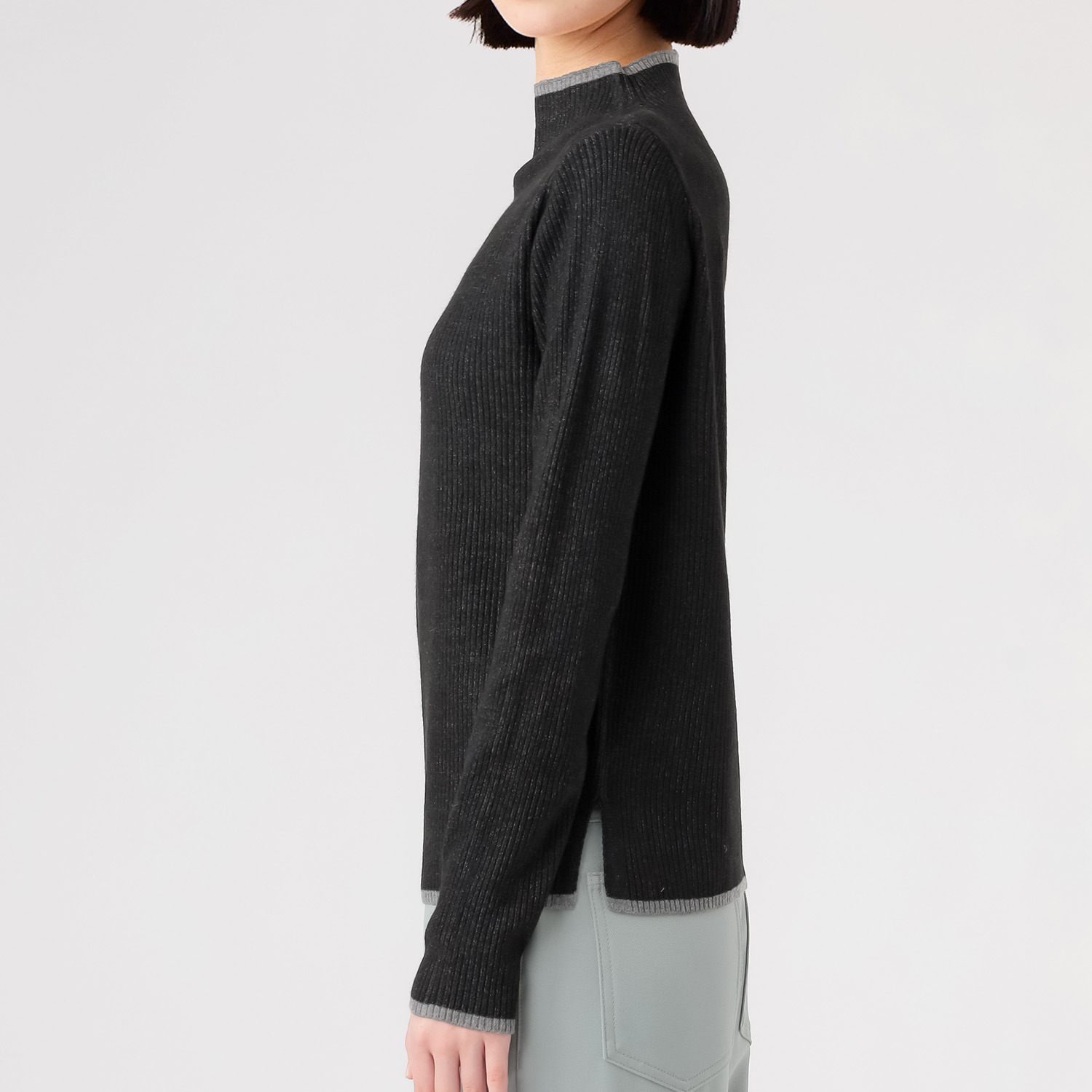 エムエムオー ボトルネック 配色ニットプルオーバー