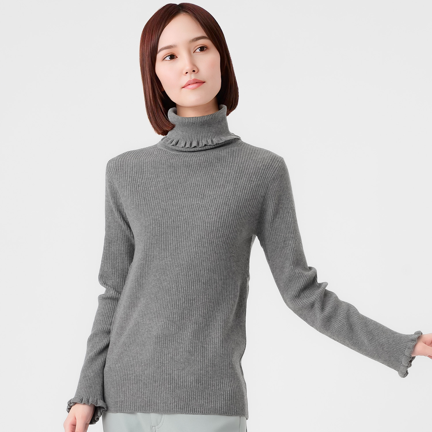 エムエムオー フリルタートルネック プルオーバー