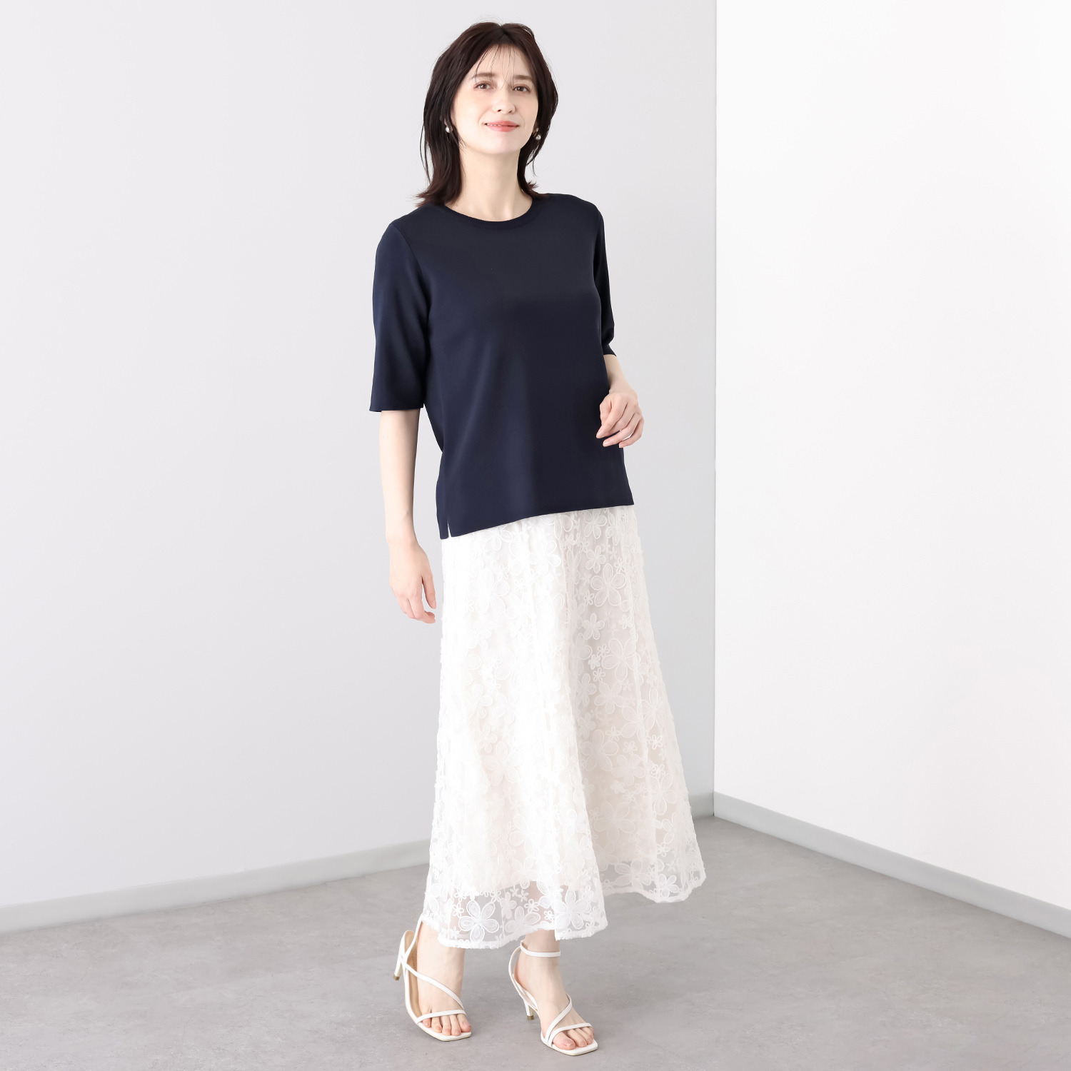 ルクオーレ スパンコールアクセント 立体チュール＆ モール刺しゅう 総レース ソフトフレアースカート