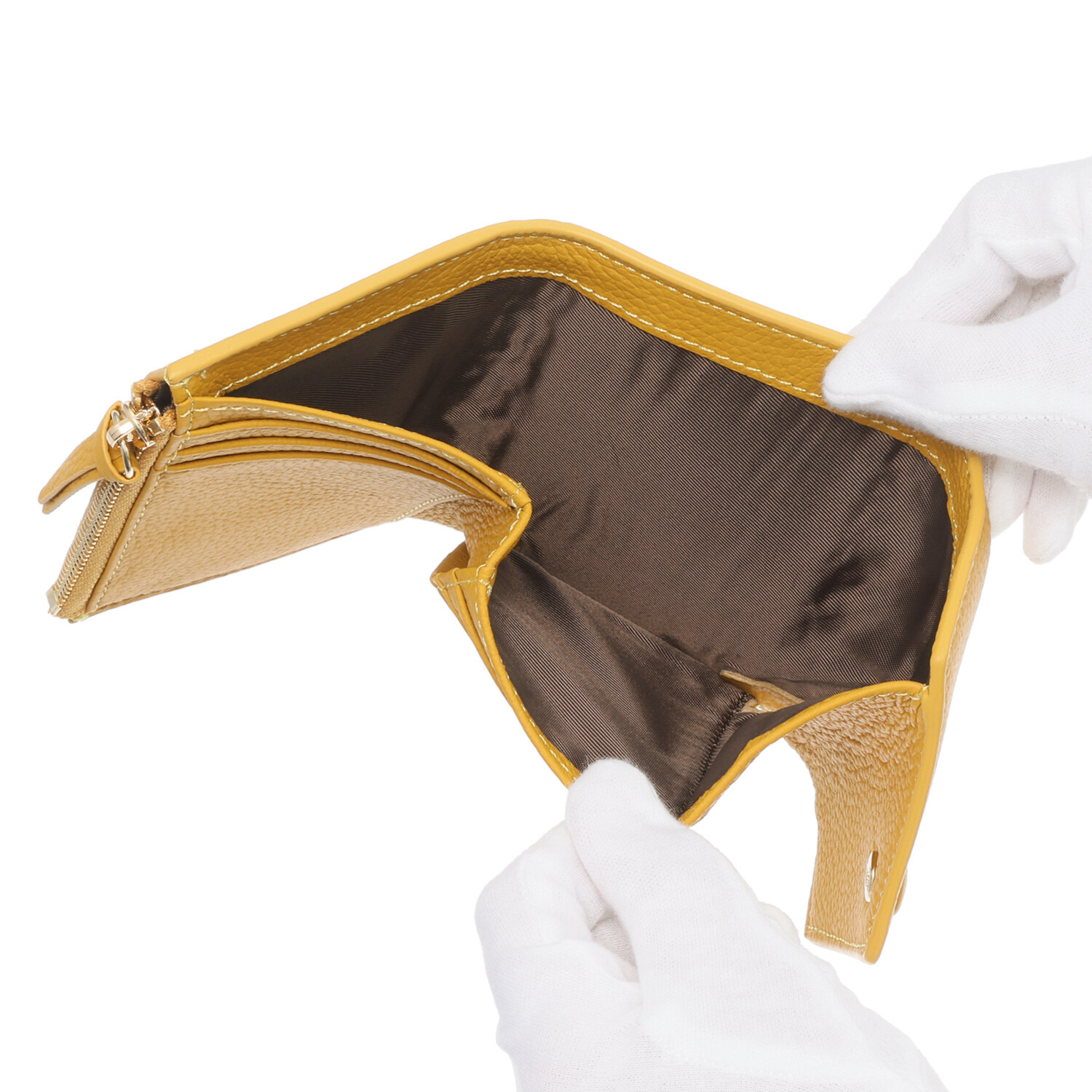 ラルジュ 牛革 くるみボタン 三つ折り財布