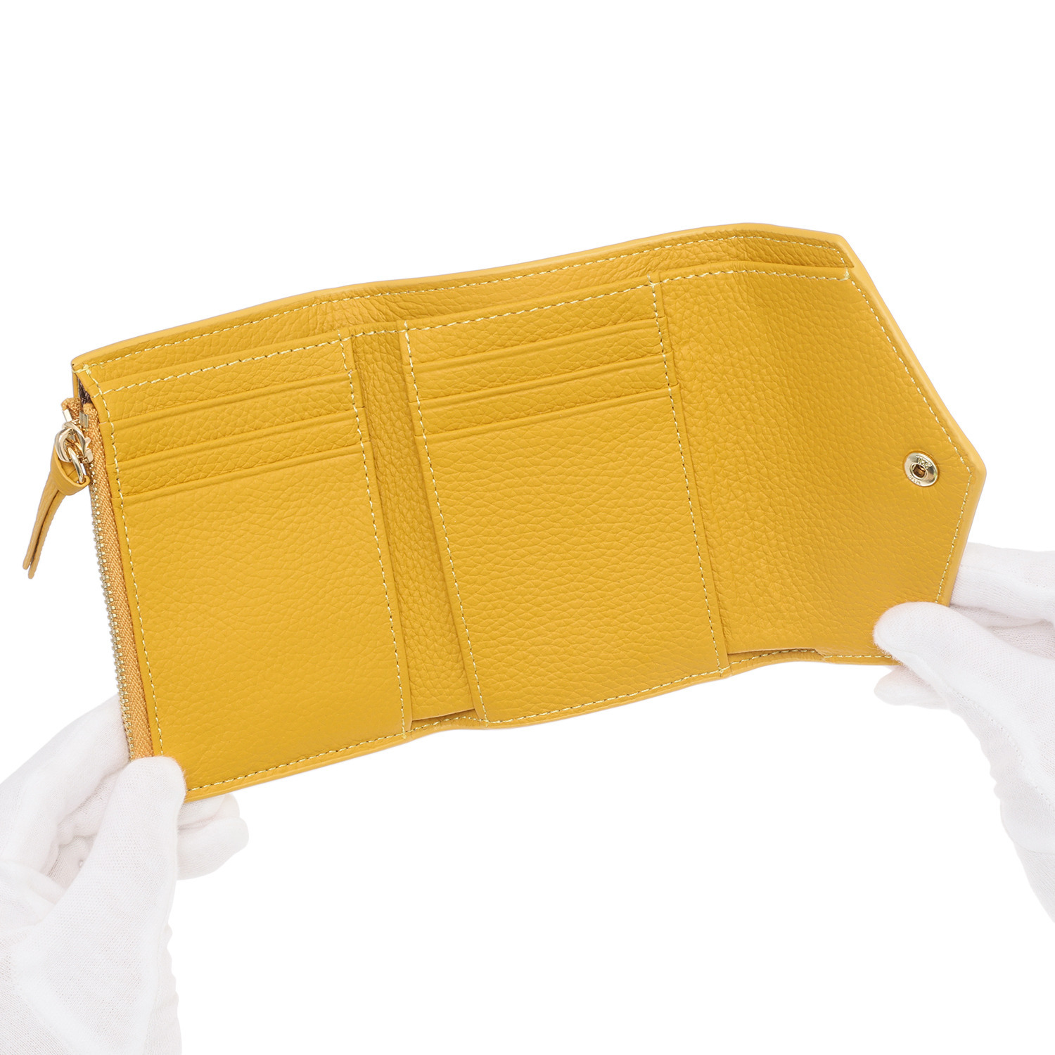 ラルジュ 牛革 くるみボタン 三つ折り財布