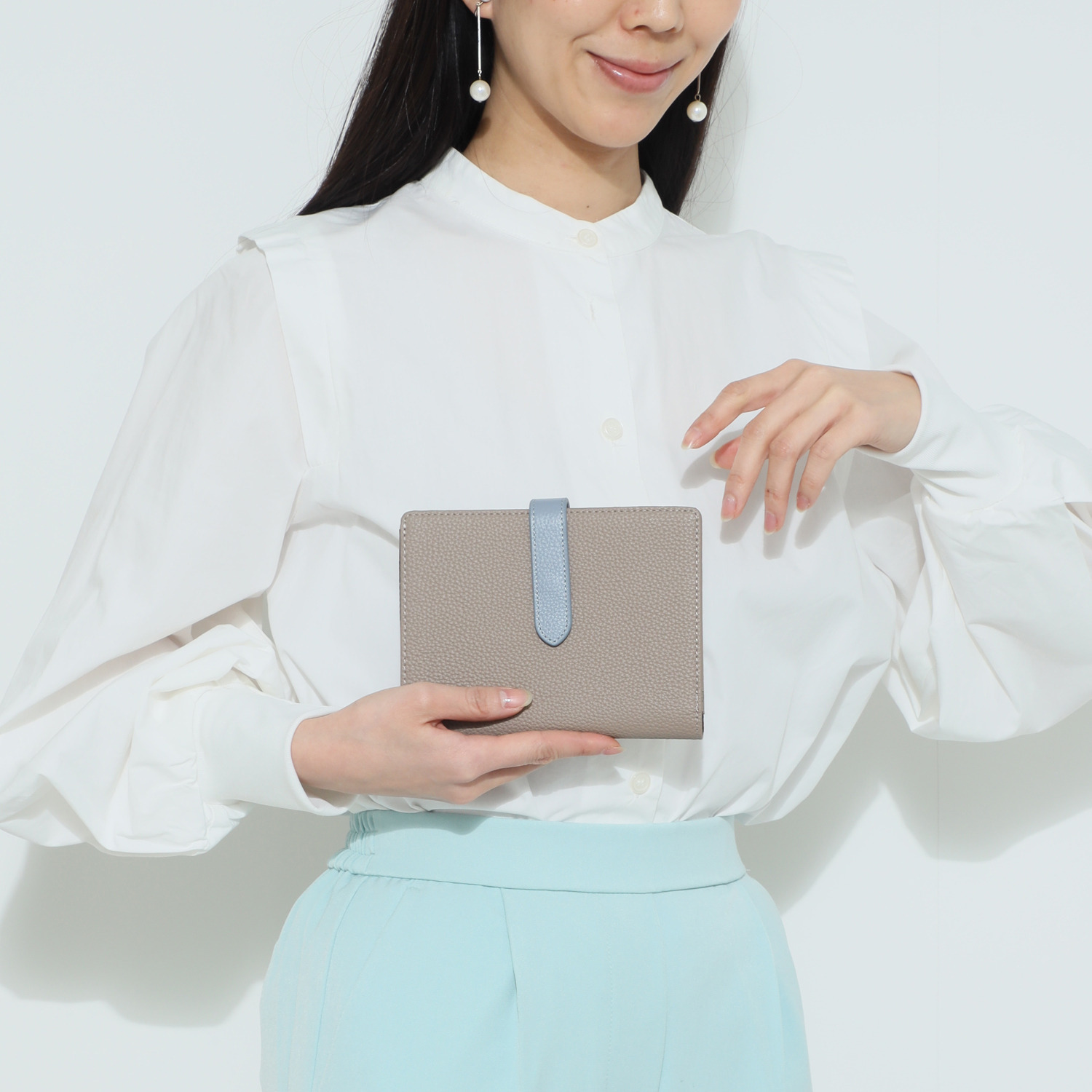 リズデイズ 多機能 マルチパスポートケース