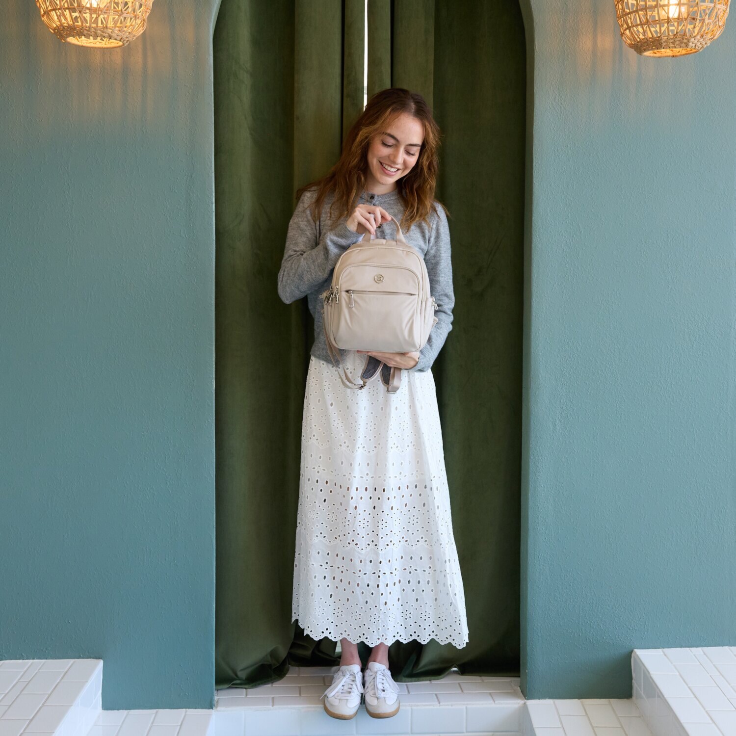 ビサイユ はっ水 “ヌートピア” ソフトスクエアリュック