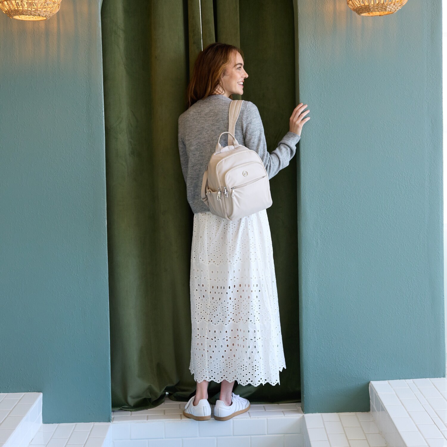 ビサイユ はっ水 “ヌートピア” ソフトスクエアリュック