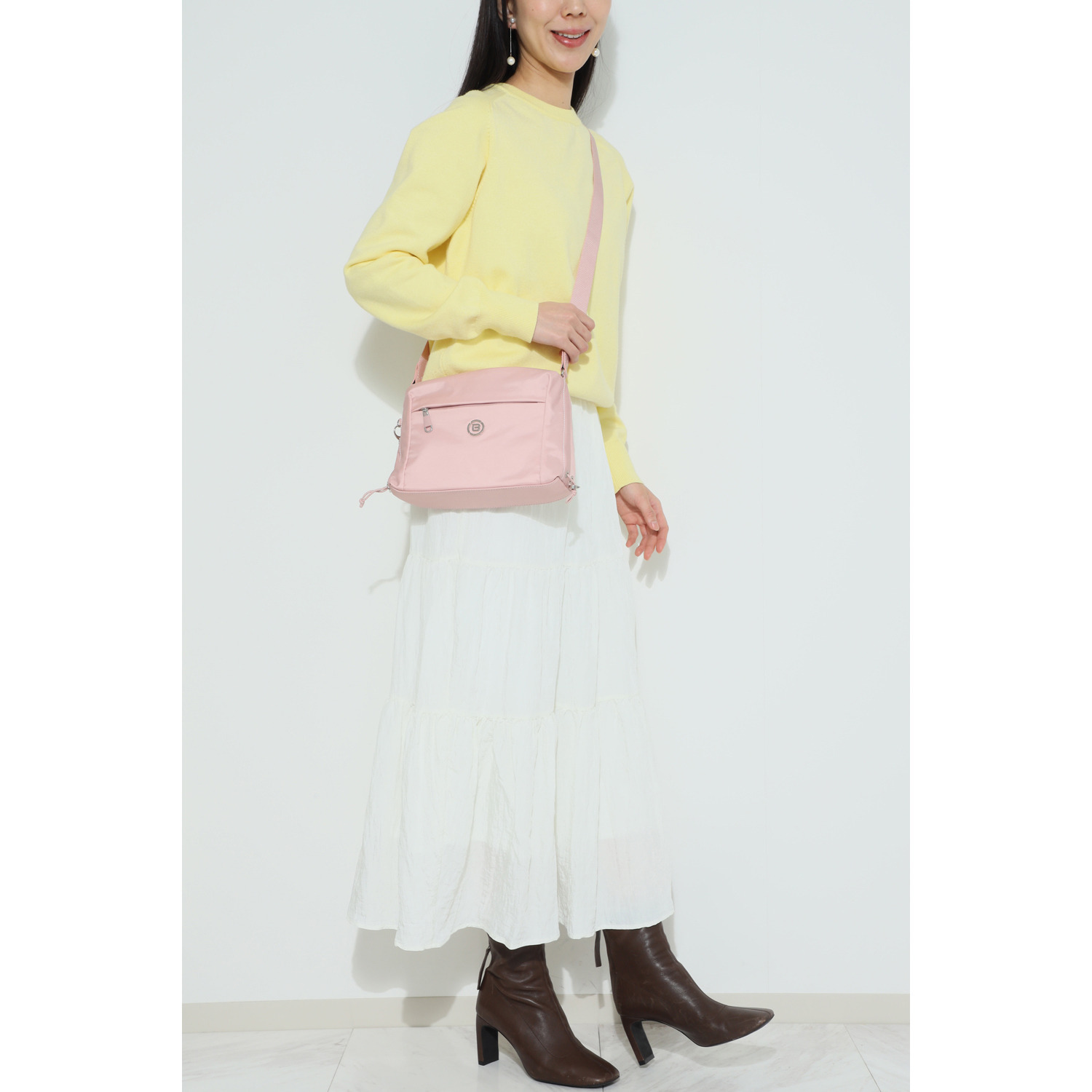 ビサイユ はっ水 “ヌートピア” スリムフィーユ ショルダーバッグ