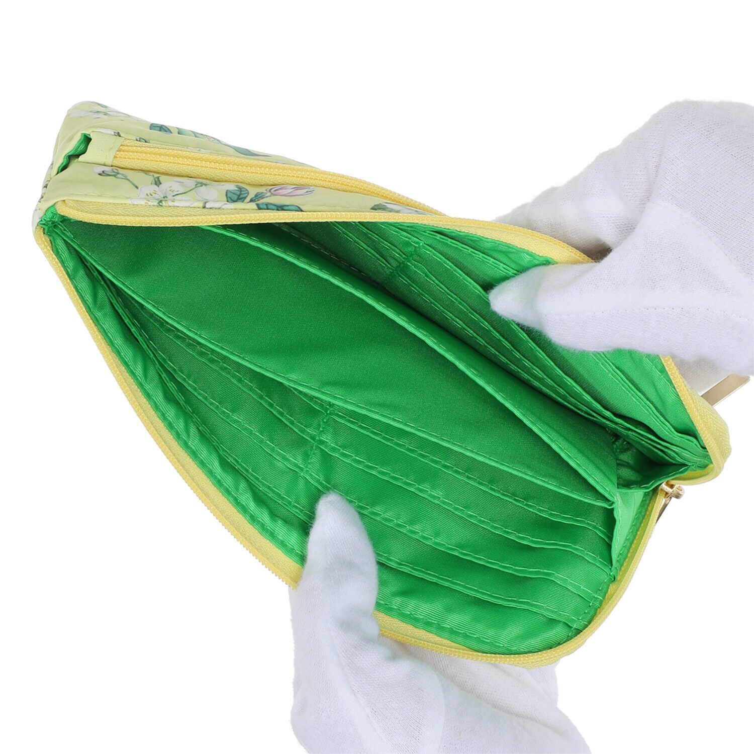 ウェッジウッド はっ水・軽量 マルチウォレット