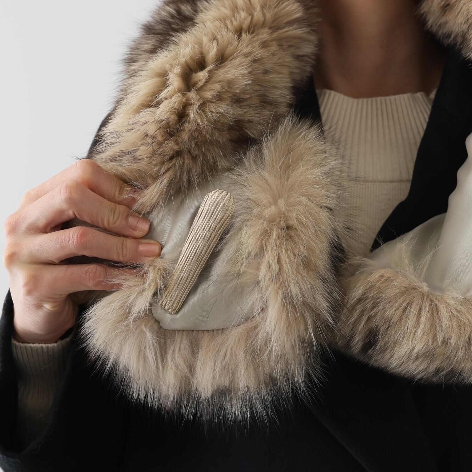 日本製 ＳＡＧＡ ブルーフォックス プリントマフラー