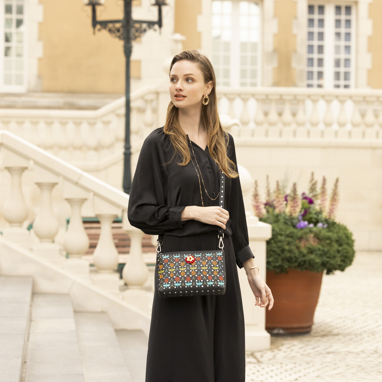 モロッカンロール 手描きアートショルダー “メクネス” ＜タッセル付＞