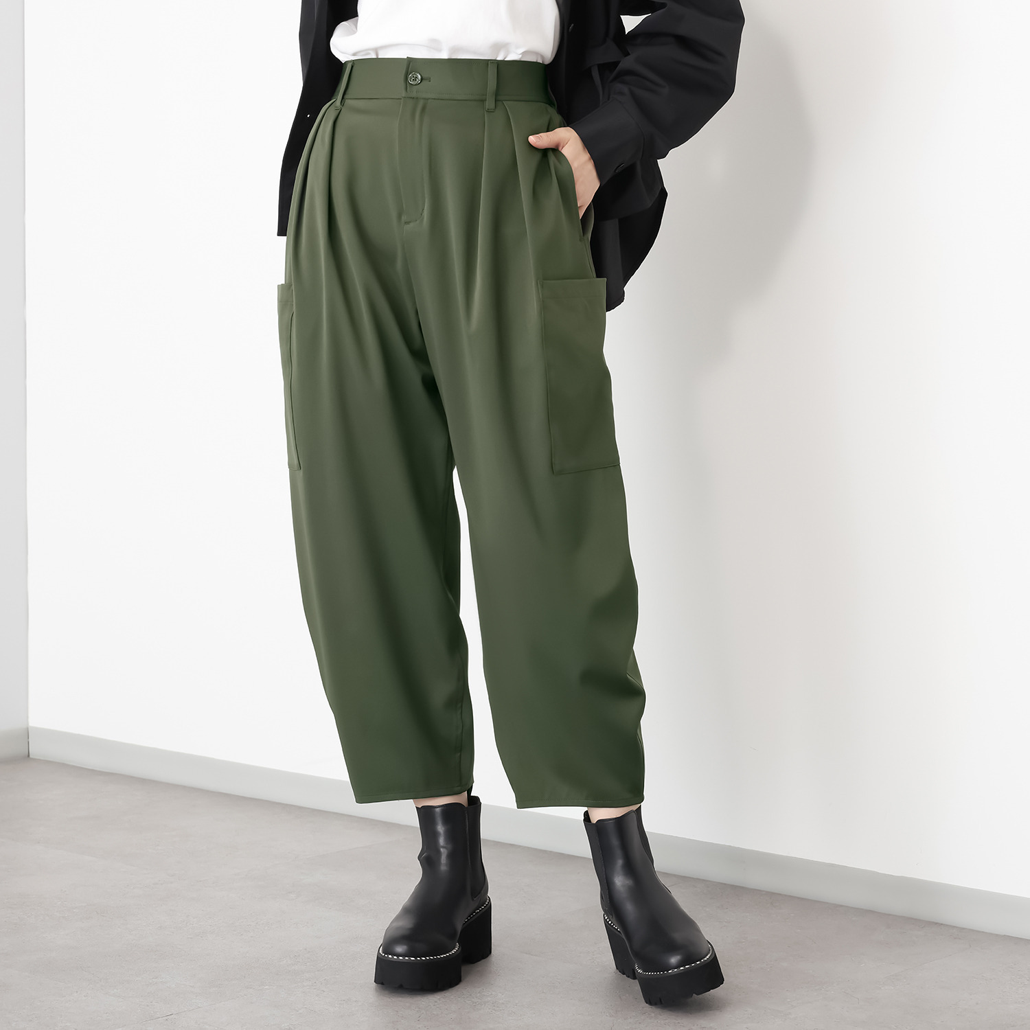 ヨーコモリモト 接触冷感 大人にちょうど良い 旬なバレルシルエットで スタイルカバーパンツ