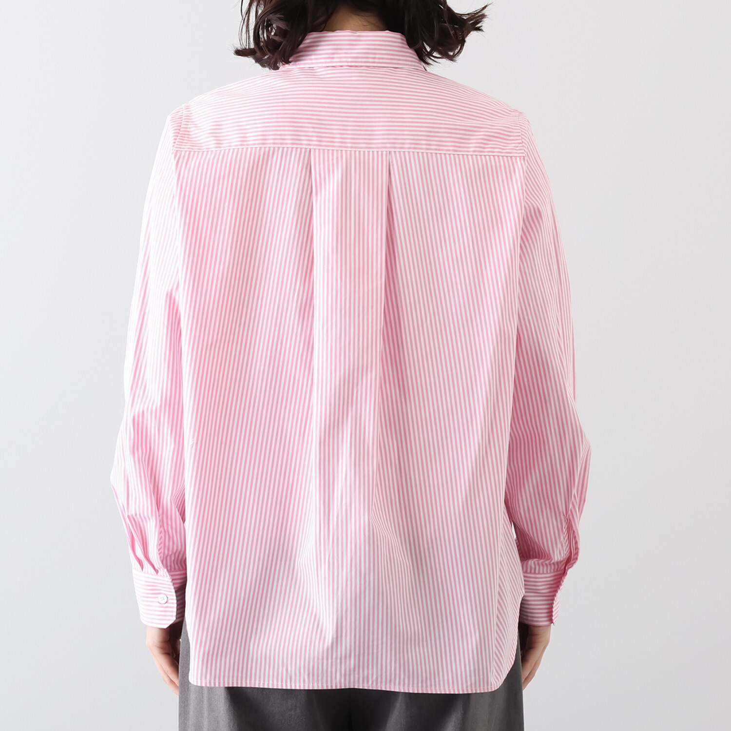 オンザビーバイサマーミー ベーシックを美しく 大人トラッドに装う 刺しゅう入り シャツブラウス