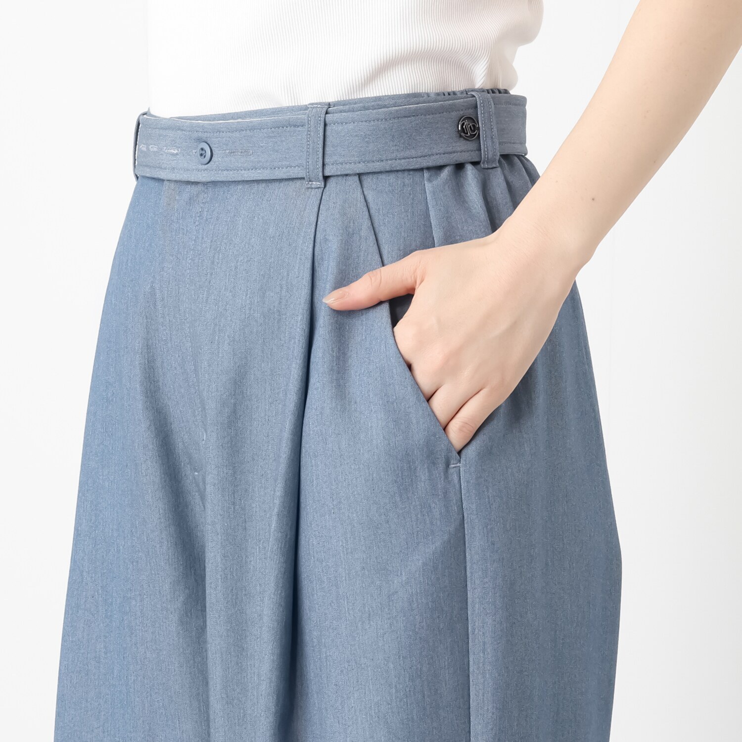 オンザビーバイサマーミー 安心と洗練を叶える 配色共布ベルト付 ワイドストレートパンツ