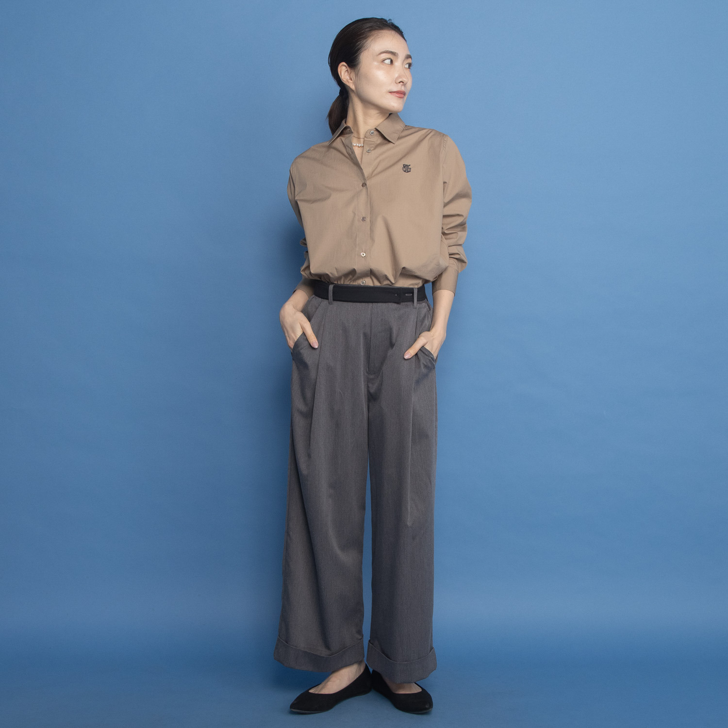 オンザビーバイサマーミー 安心と洗練を叶える 配色共布ベルト付 ワイドストレートパンツ