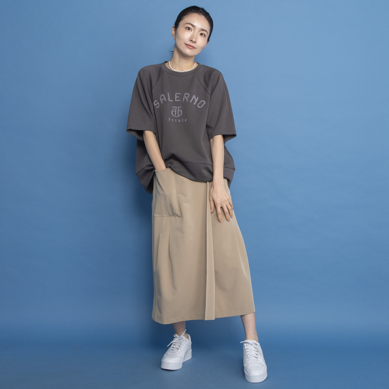 オンザビーバイサマーミー Ｉラインで旬な装い 共布配色ベルト付 タックデザインスカート