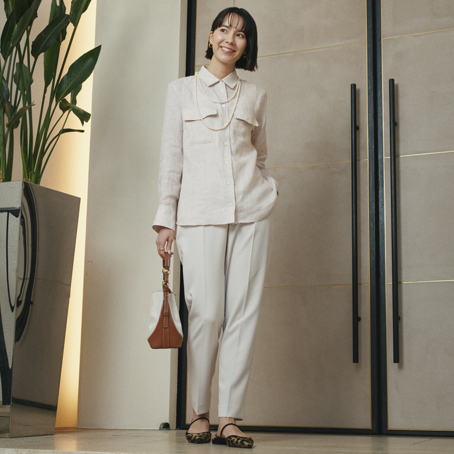 亀　恭子セレクト！ パールアンドクイーン フランス・ ノルマンディー産 プラチナプレミアムリネン １００％ ダブルポケットシャツ