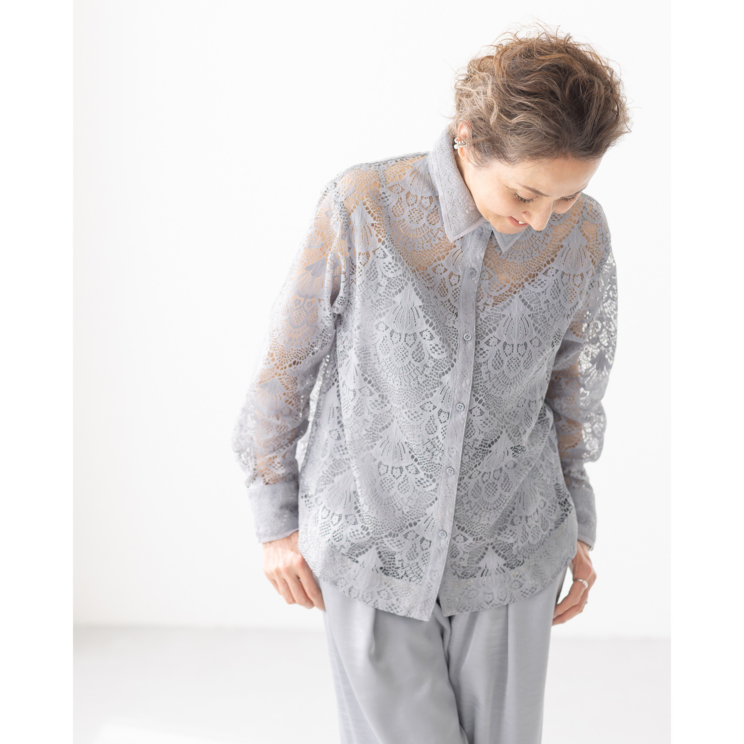 アンドスピカ キャミソール付 レースシャツブラウス