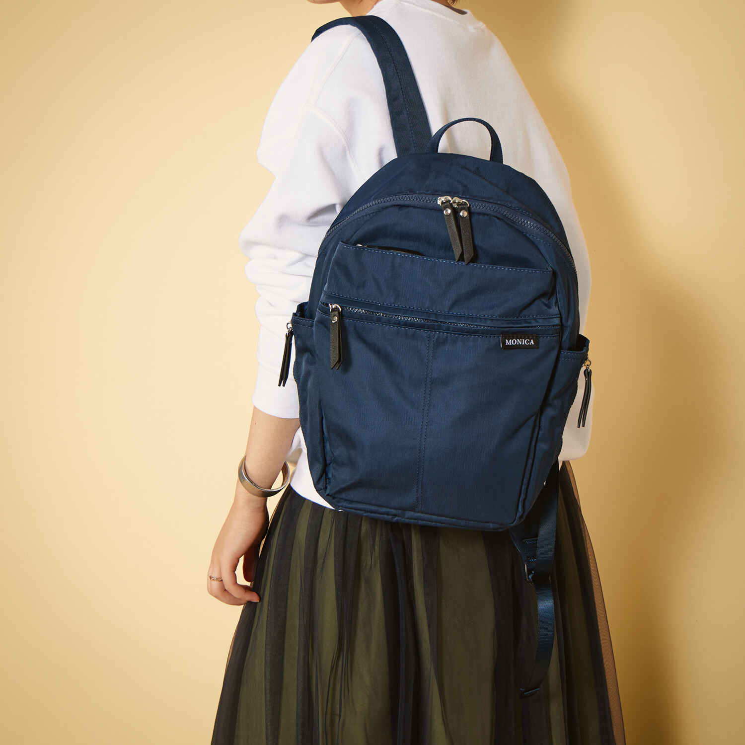 モニカ サイドジップ リュックサック