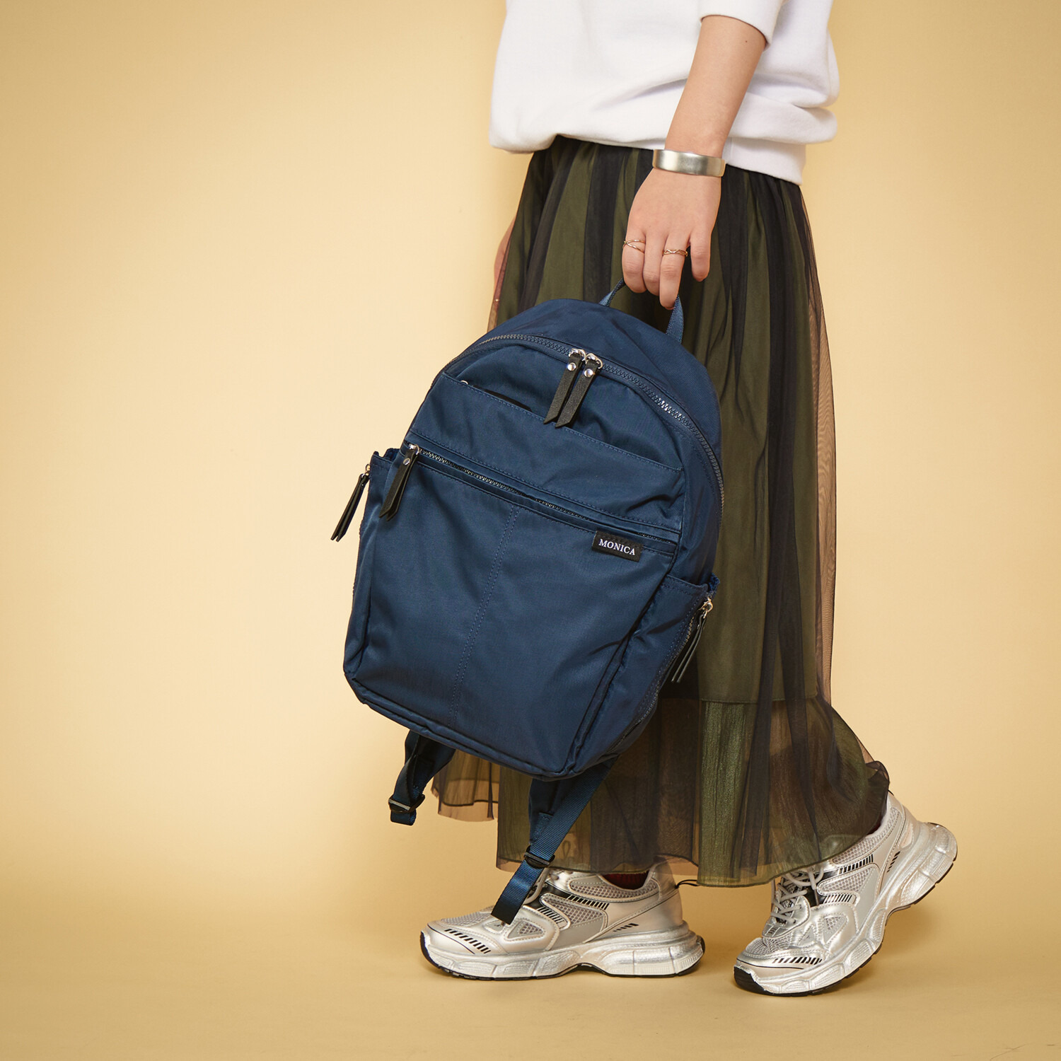 モニカ サイドジップ リュックサック
