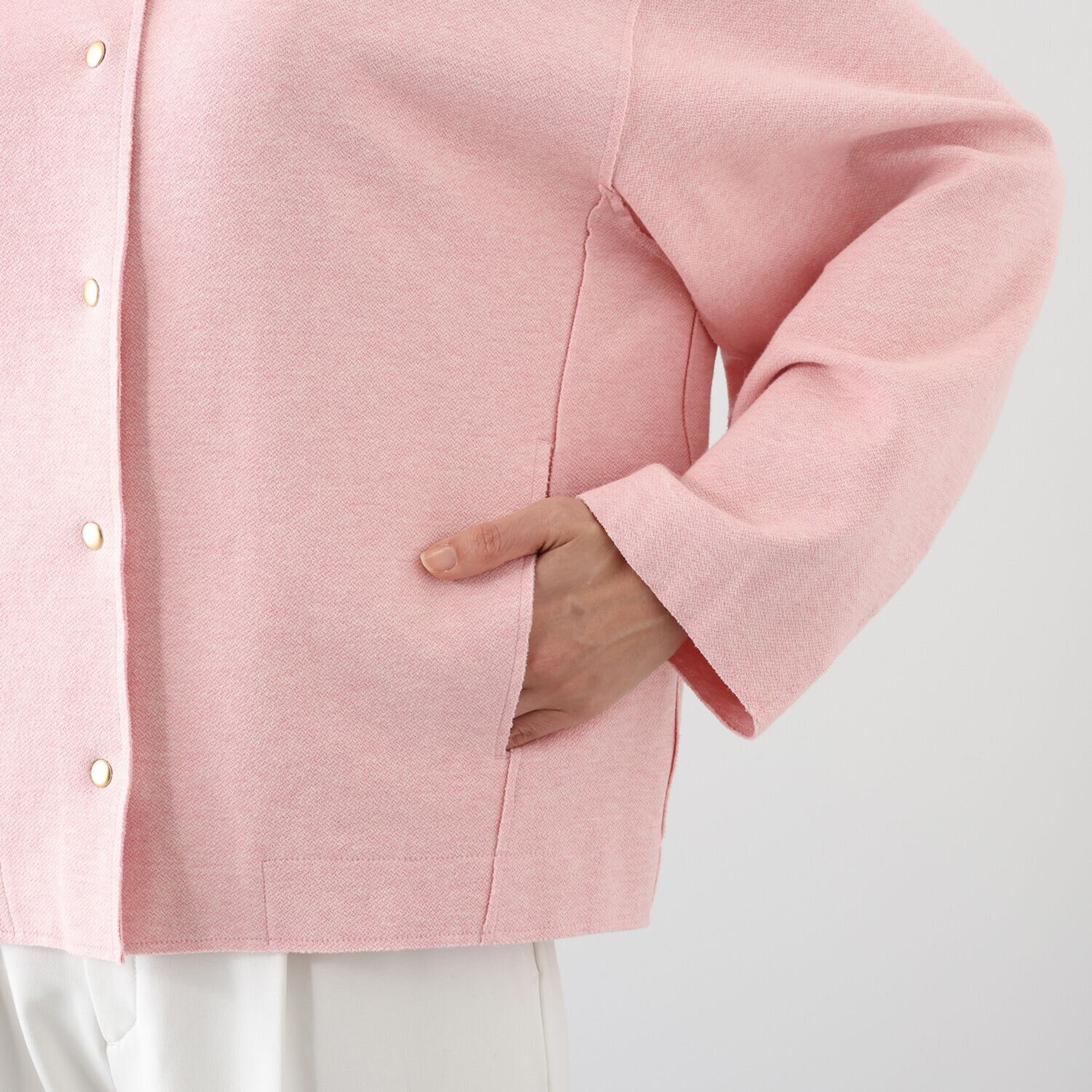 ビーウィズビー スポンジニット スタンドネック コクーンシルエット パーカー