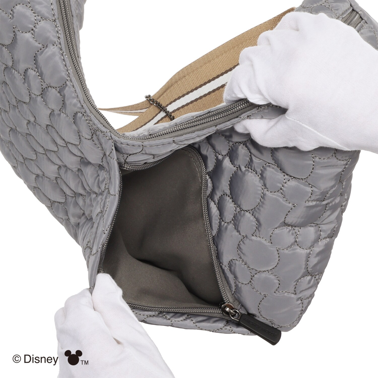 ベルモサ ＜ミッキーマウス＞ キルティング ショルダーバッグ