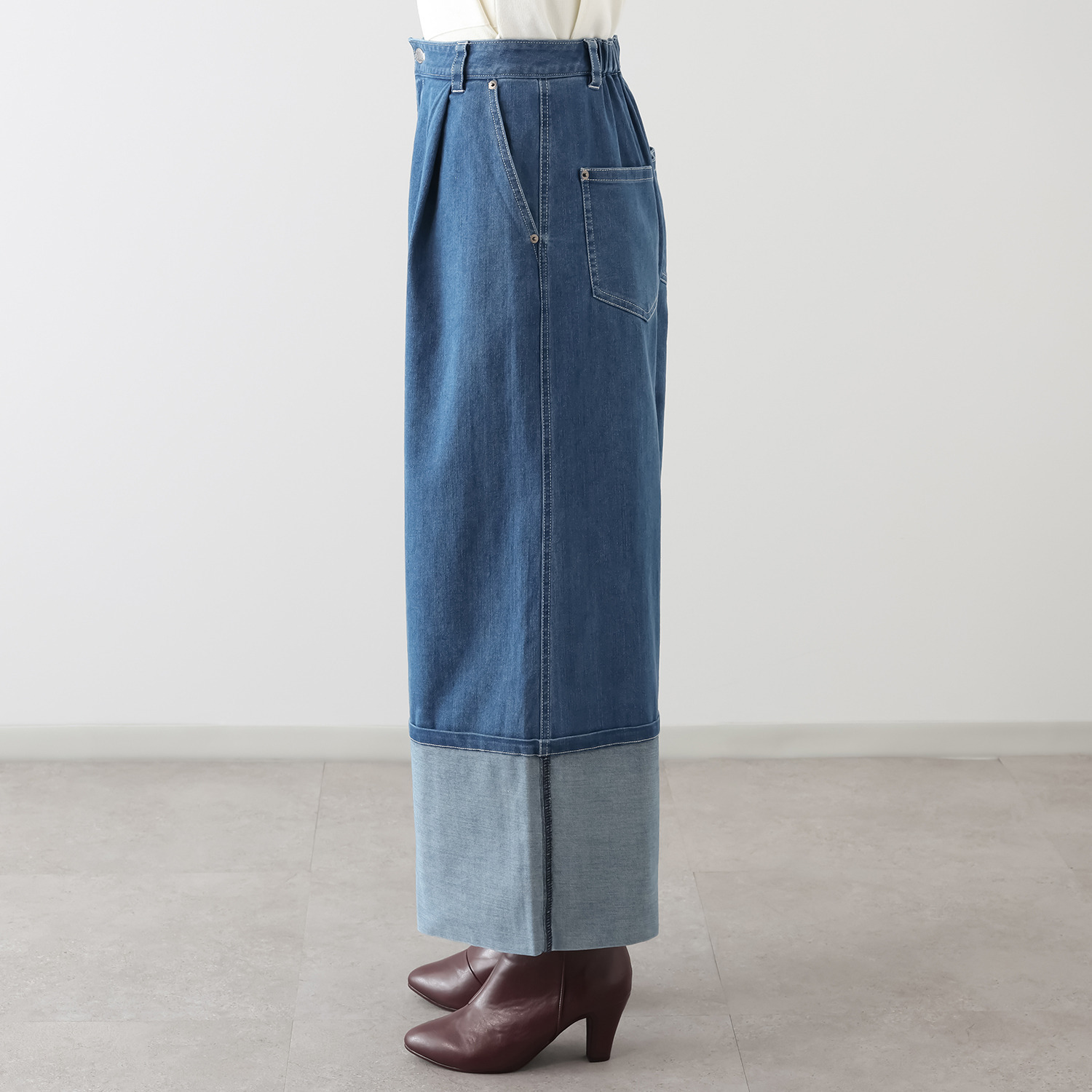 オジョウ 裾の折り返しが じゃじゃ馬ムスメな ワイドヘムデザイン デニムパンツ