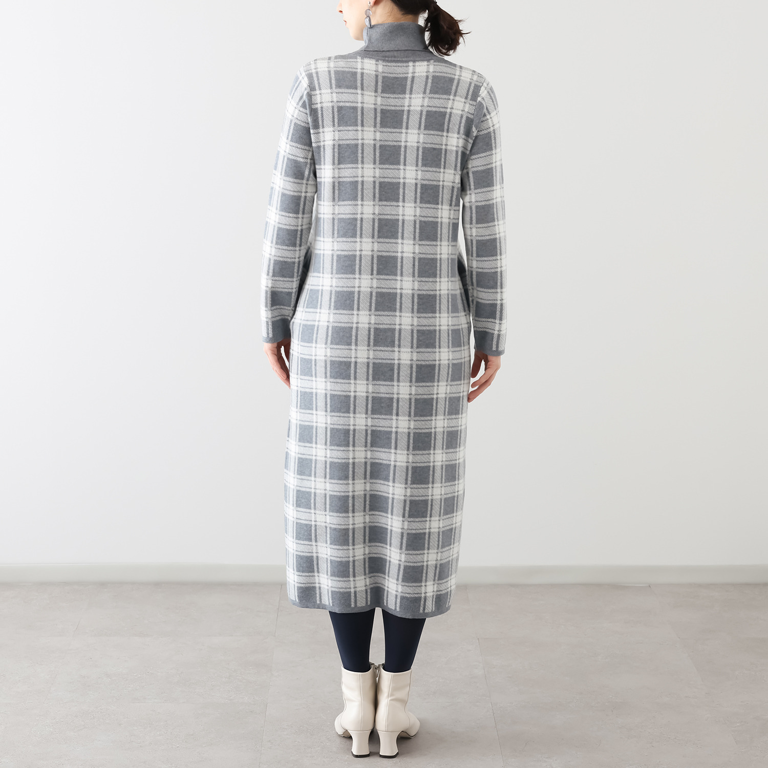 オジョウ モダンアート気分の キャッチーな ニットワンピース