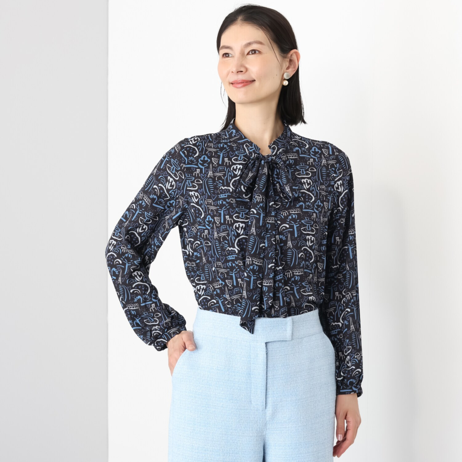 エル　ステュディオ 取り外しができる ボウタイ付ブラウス