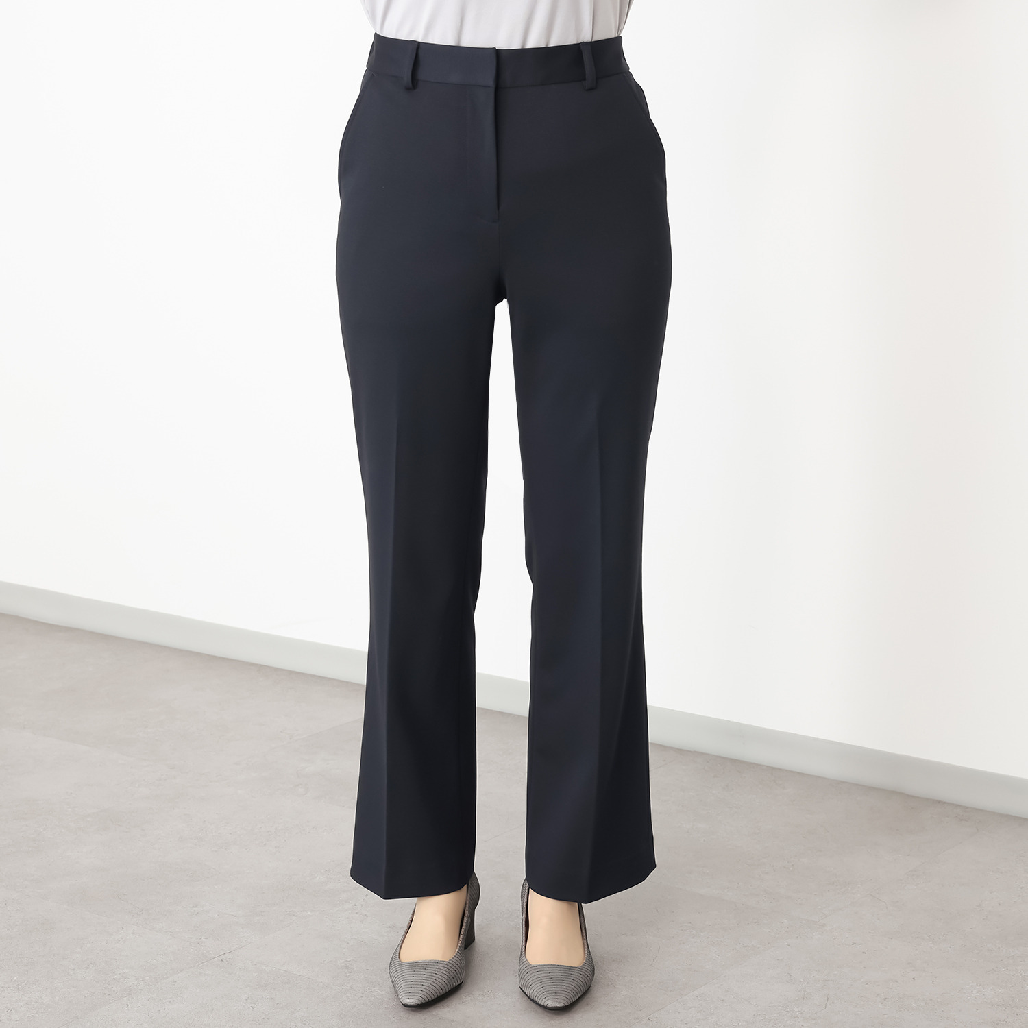 ポルトゥヴィーダ ウォッシャブル・はっ水 防汚・ニット素材 美脚ストレートパンツ